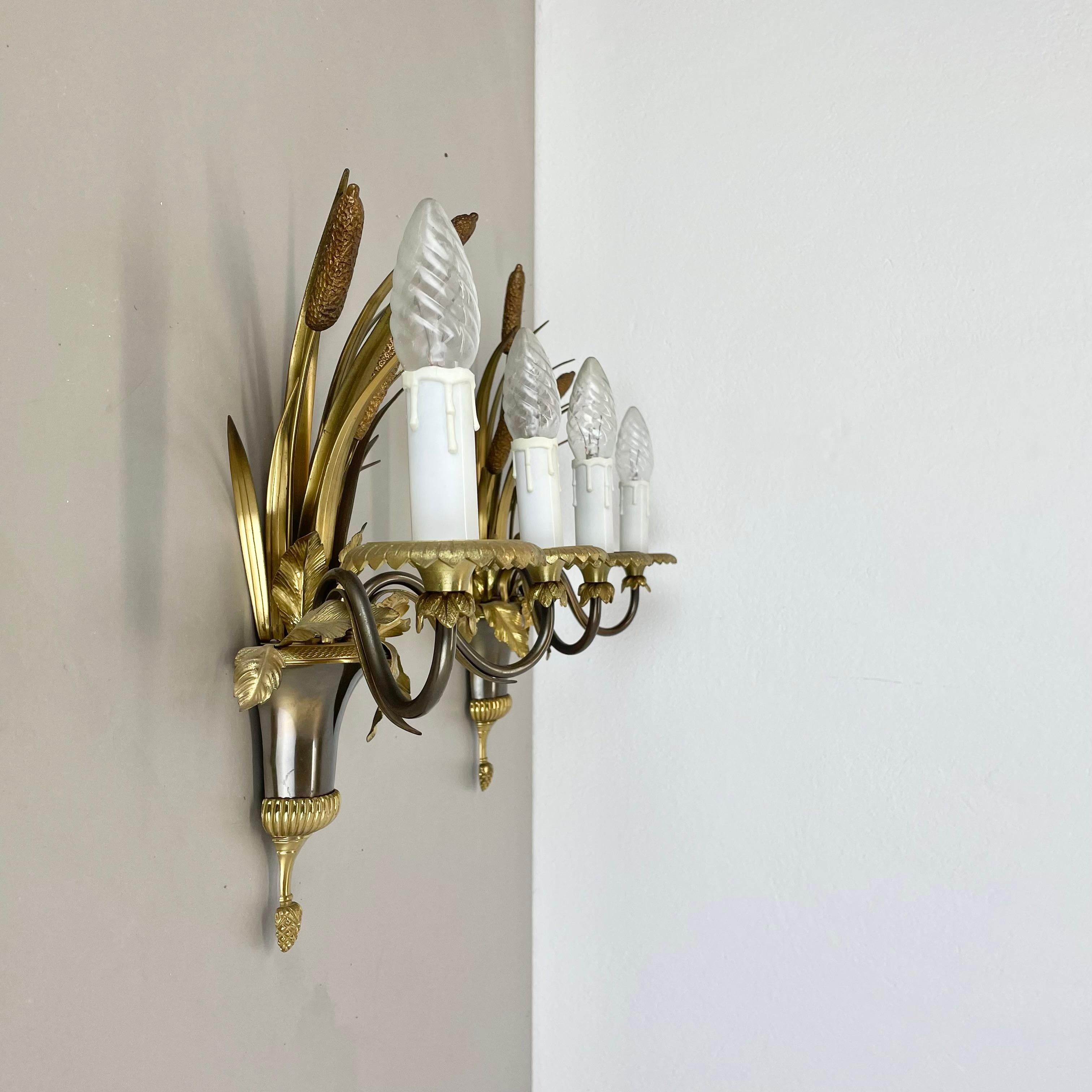 French set of 2 heavy brass Florentiner Wall Lights by MAISON CHARLES, France 1970s For Sale