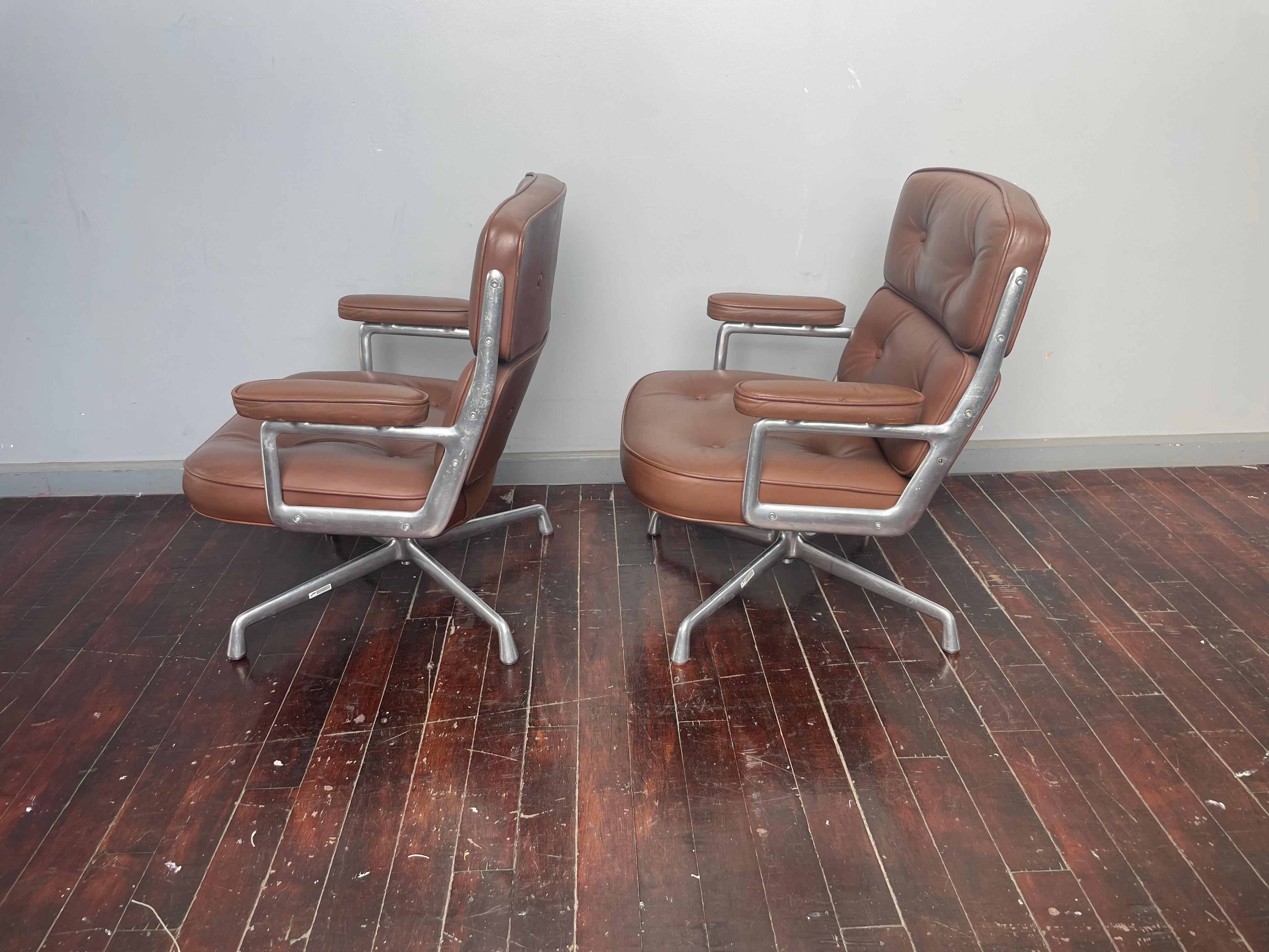 Set of 2- Herman Miller Time Life Lobby Chair 3