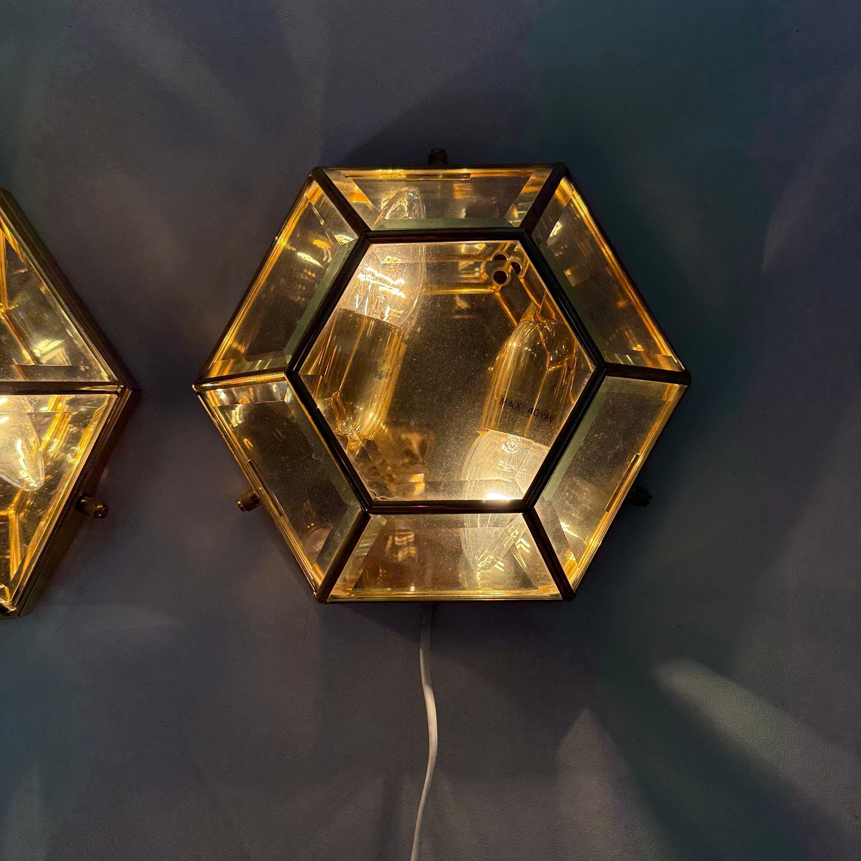 Set of 2 hexagonal wall lamps by Sothis, Italy 1980s For Sale 1
