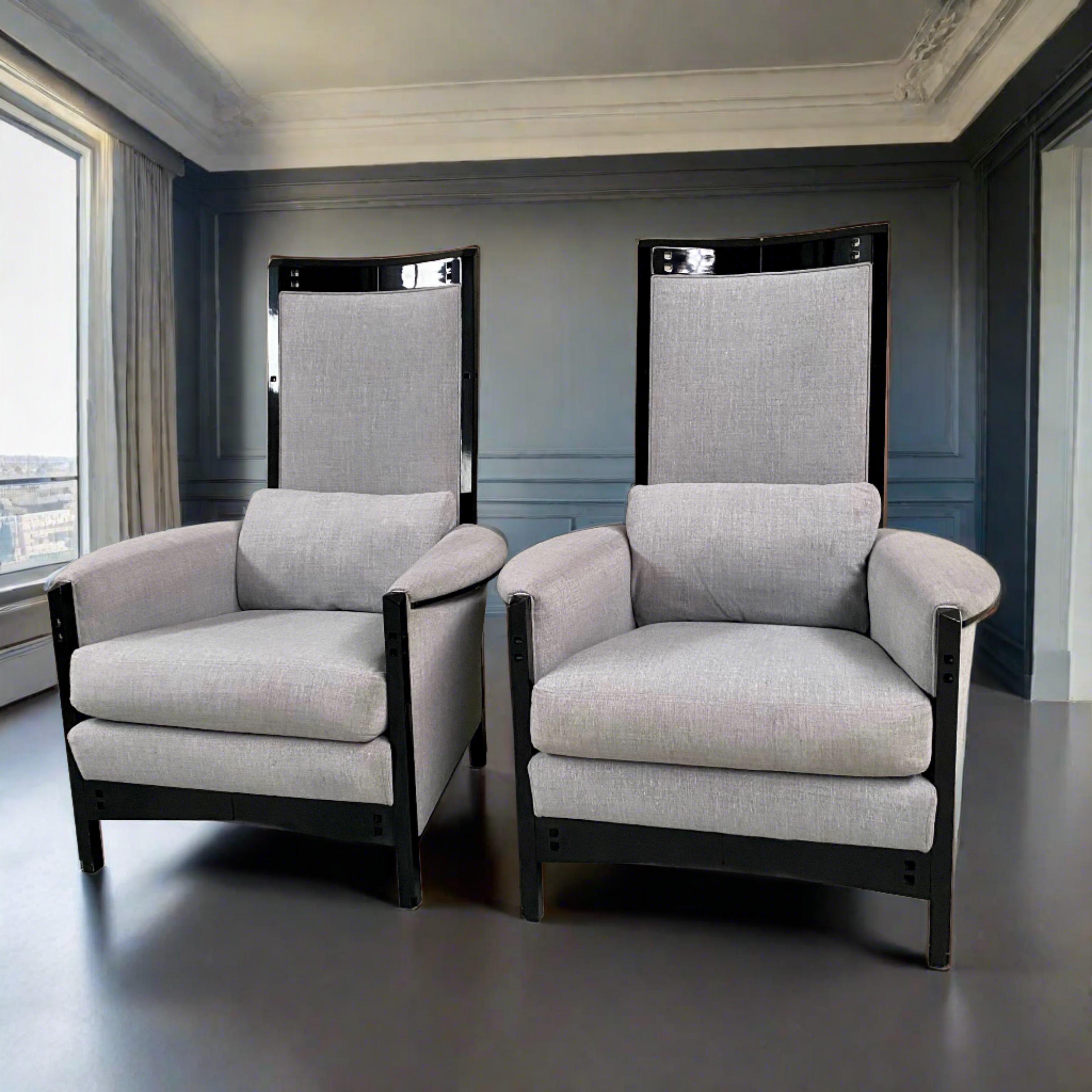 Set of 2 high back lacquered lounge chairs 