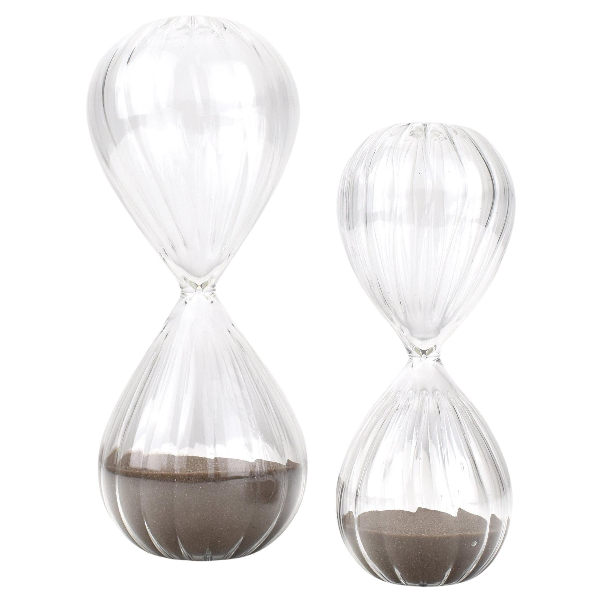 Set of 2 Hourglasses Murano Clear Ribbed Studio Art Glass Objects Venini Style For Sale