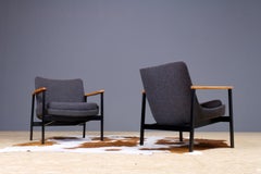 Set of 2 Ib Kofod-Larsen Lounge Chairs in Grey Fabric, Beech and Black Metal