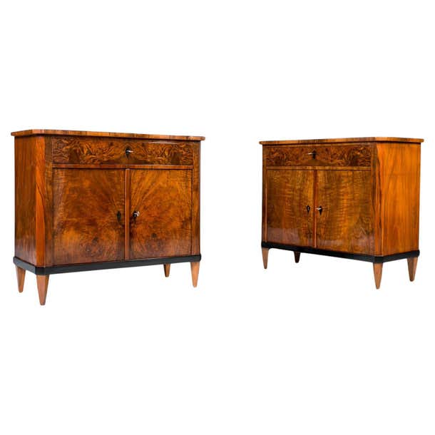Set of 2 Identical Biedermeier Cabinets in Walnut Veneer, Germany, 19th ...