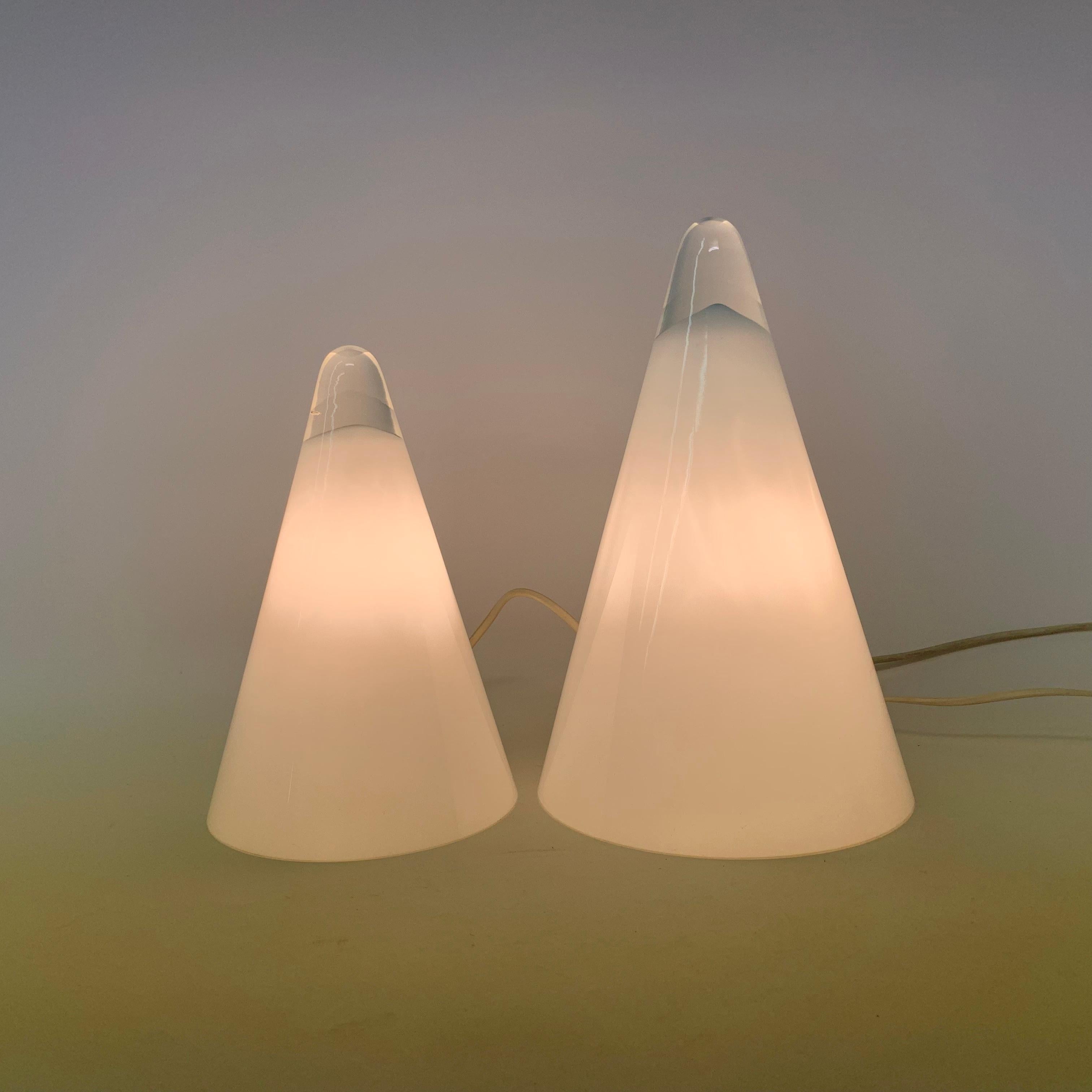 Ensemble de 2 lampes de bureau en verre Ilu, années 1970 en vente 9