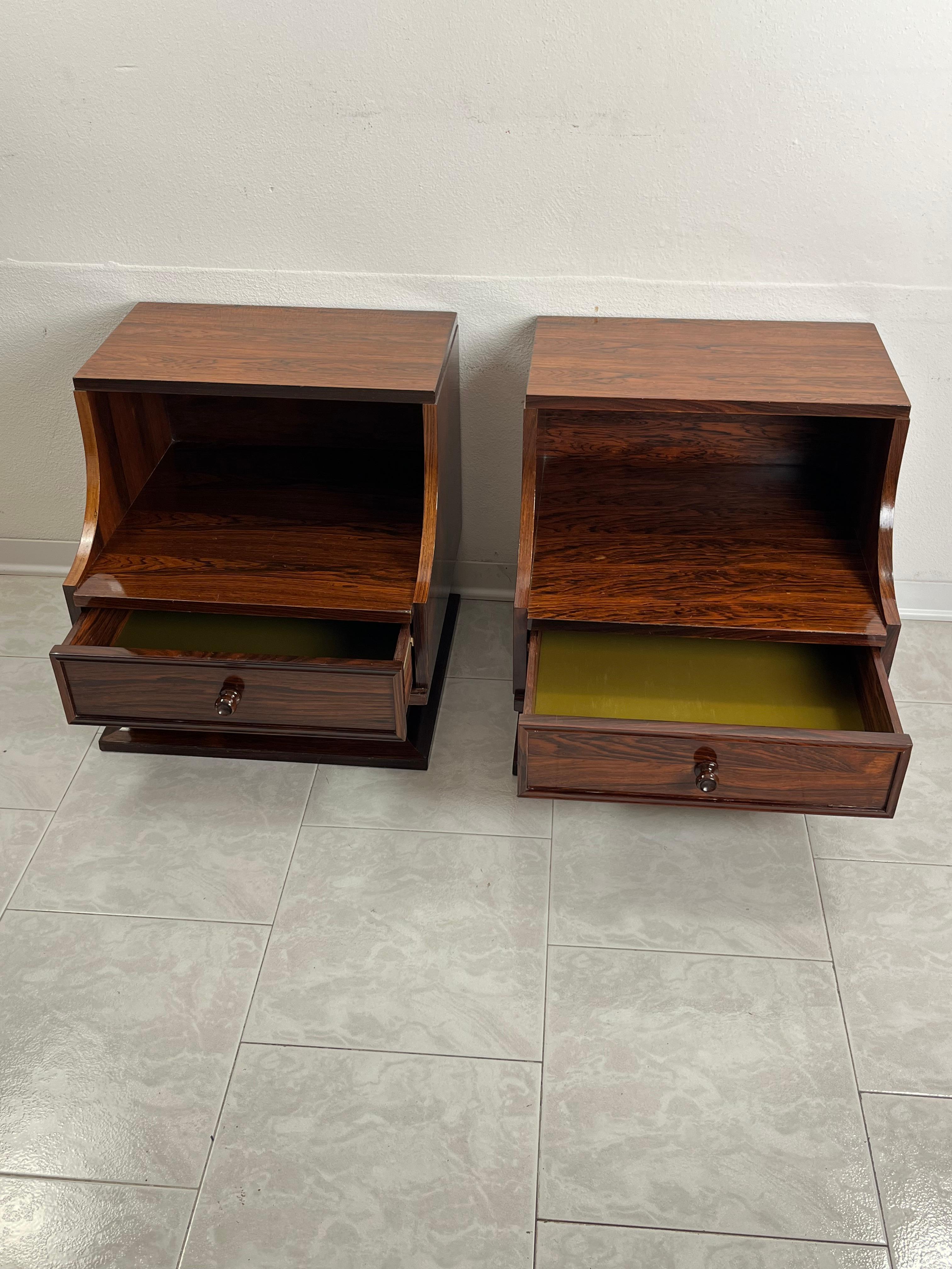 Set Of 2 Italian 1970s Bedside Tables In Good Condition For Sale In Palermo, IT