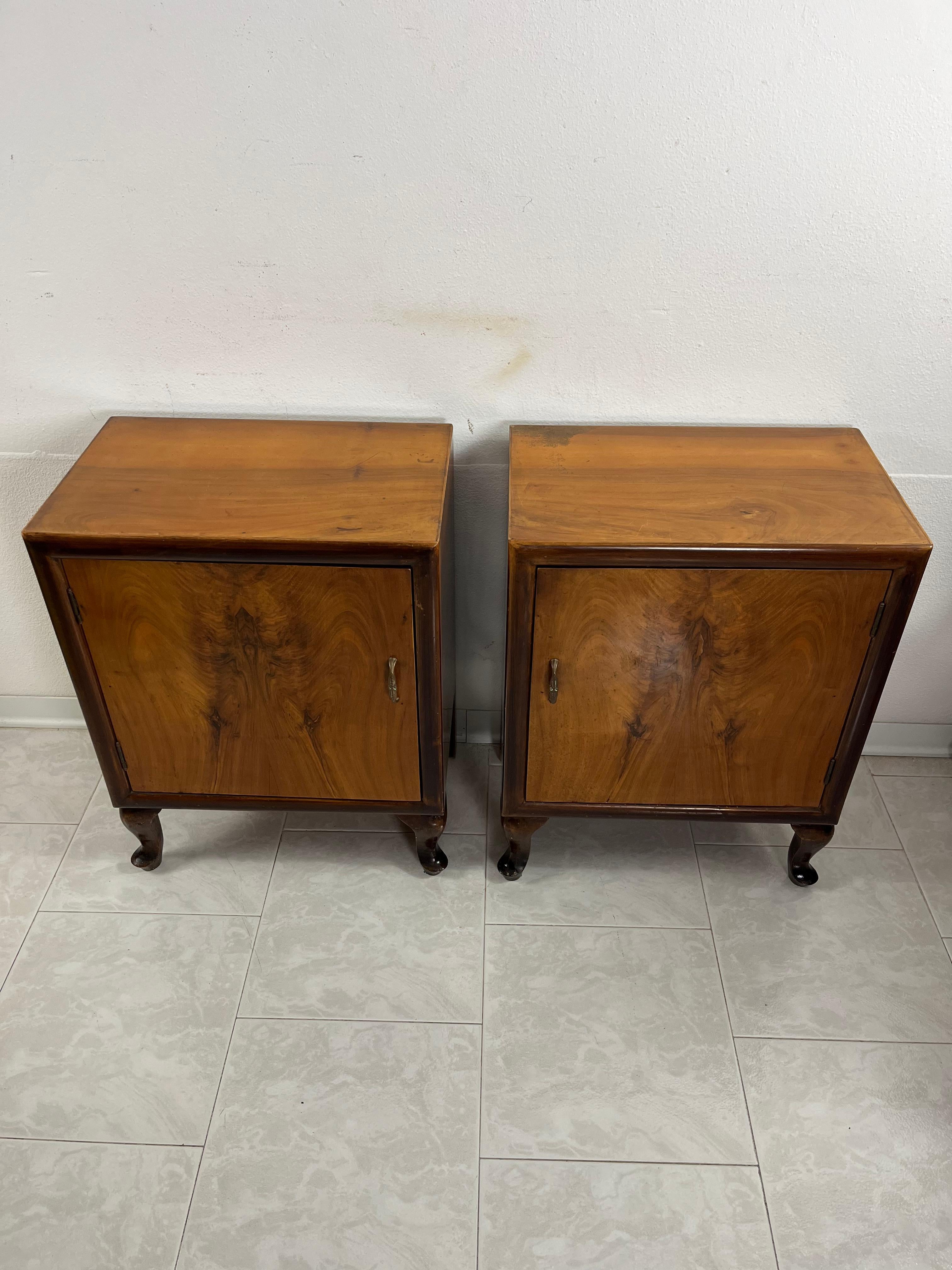 Set di 2 comodini Art Deco italiani, anni '40 in vendita 1