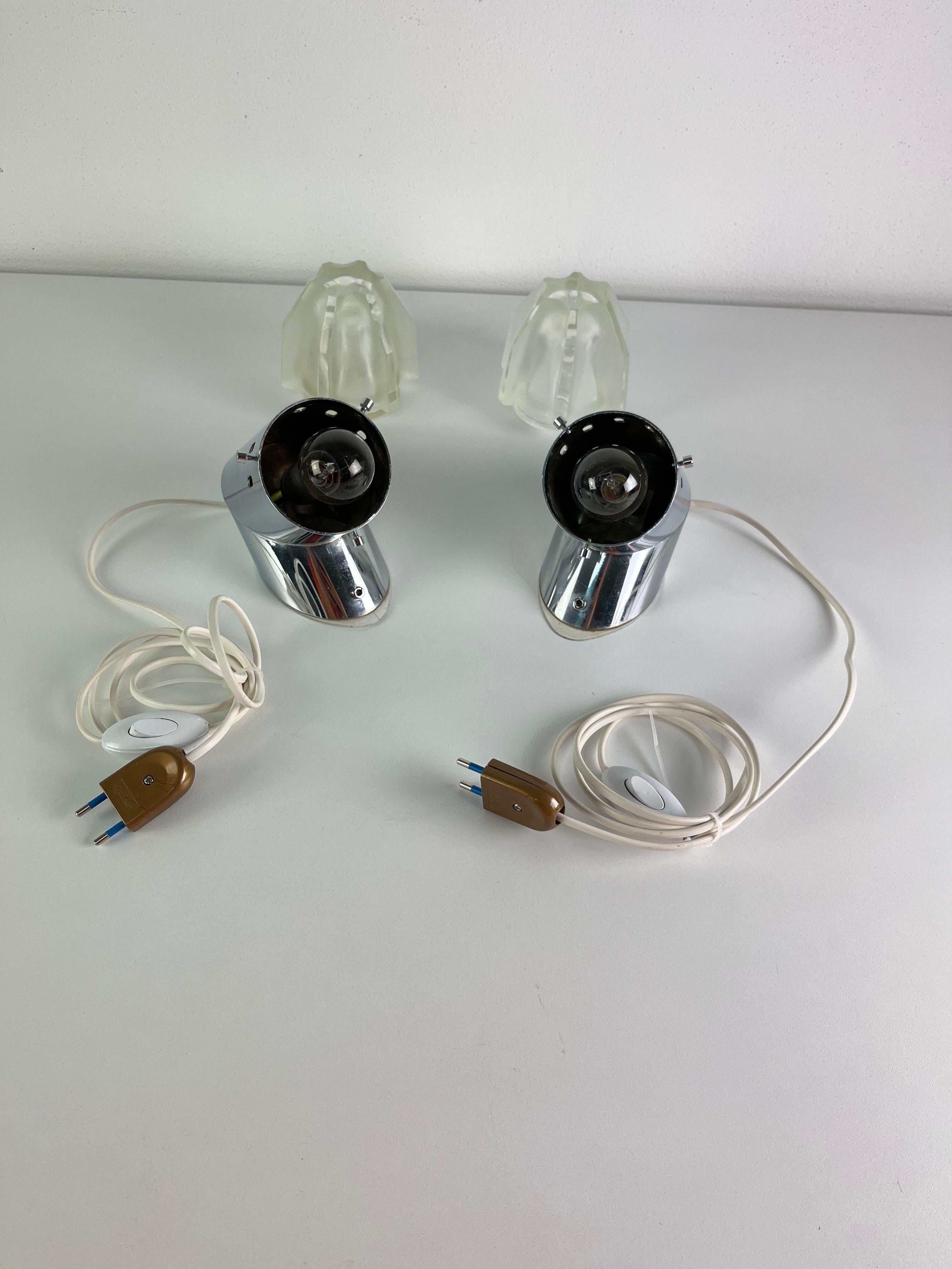 Set of 2 Italian Bedside Lamps Space age, 1970s in vendita 7
