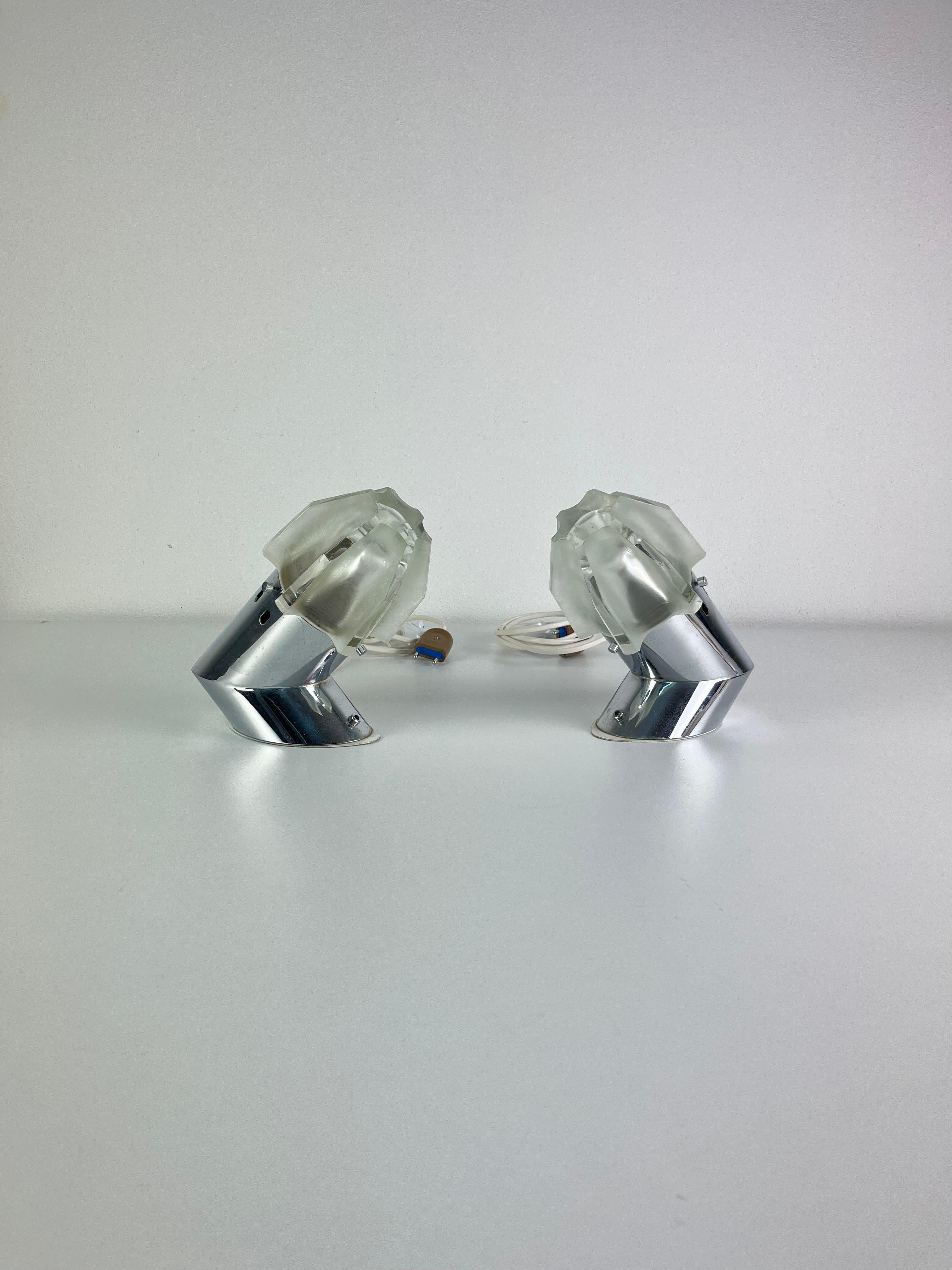 Italiano Set of 2 Italian Bedside Lamps Space age, 1970s in vendita