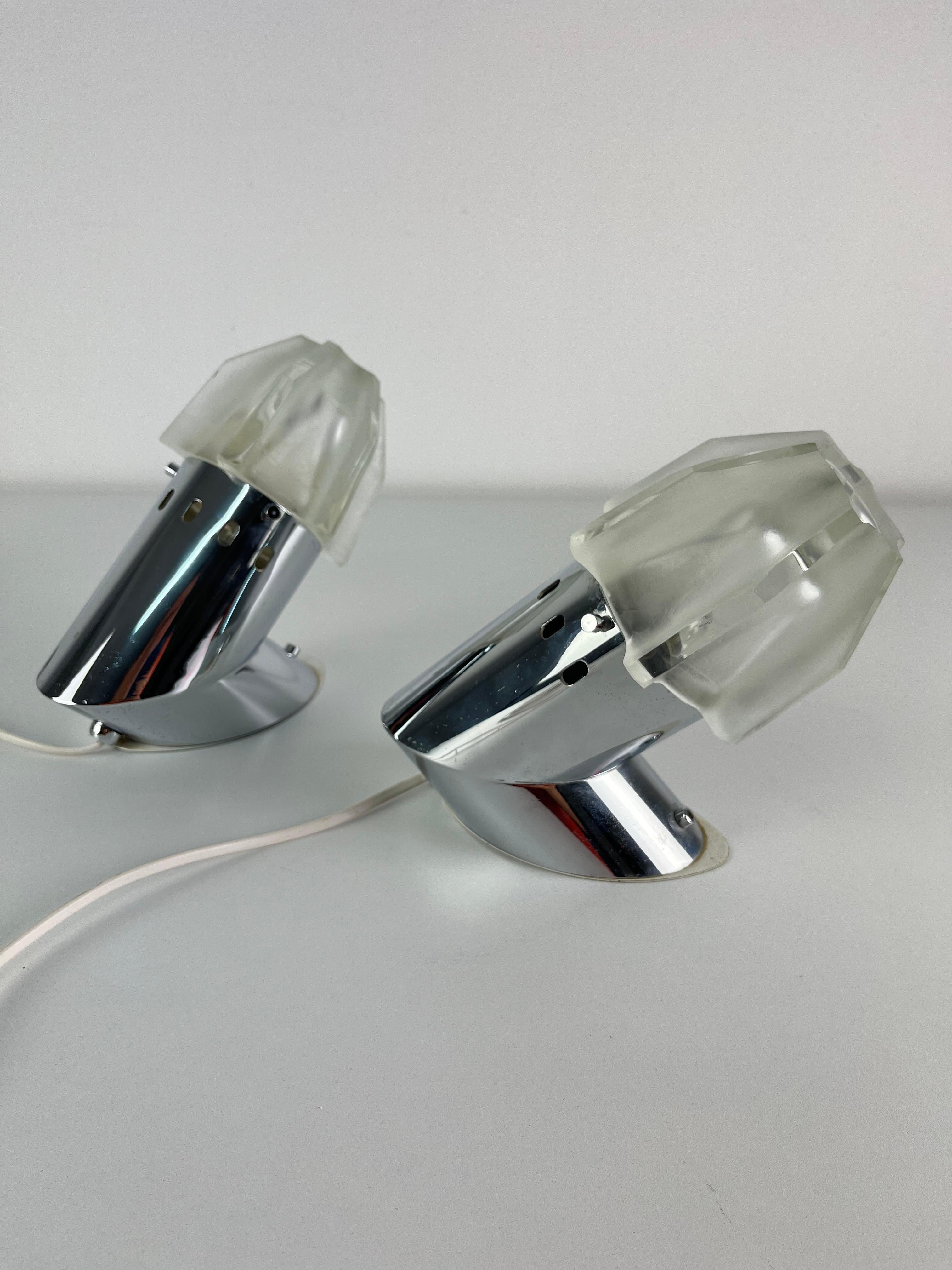 Set of 2 Italian Bedside Lamps Space age, 1970s in vendita 3