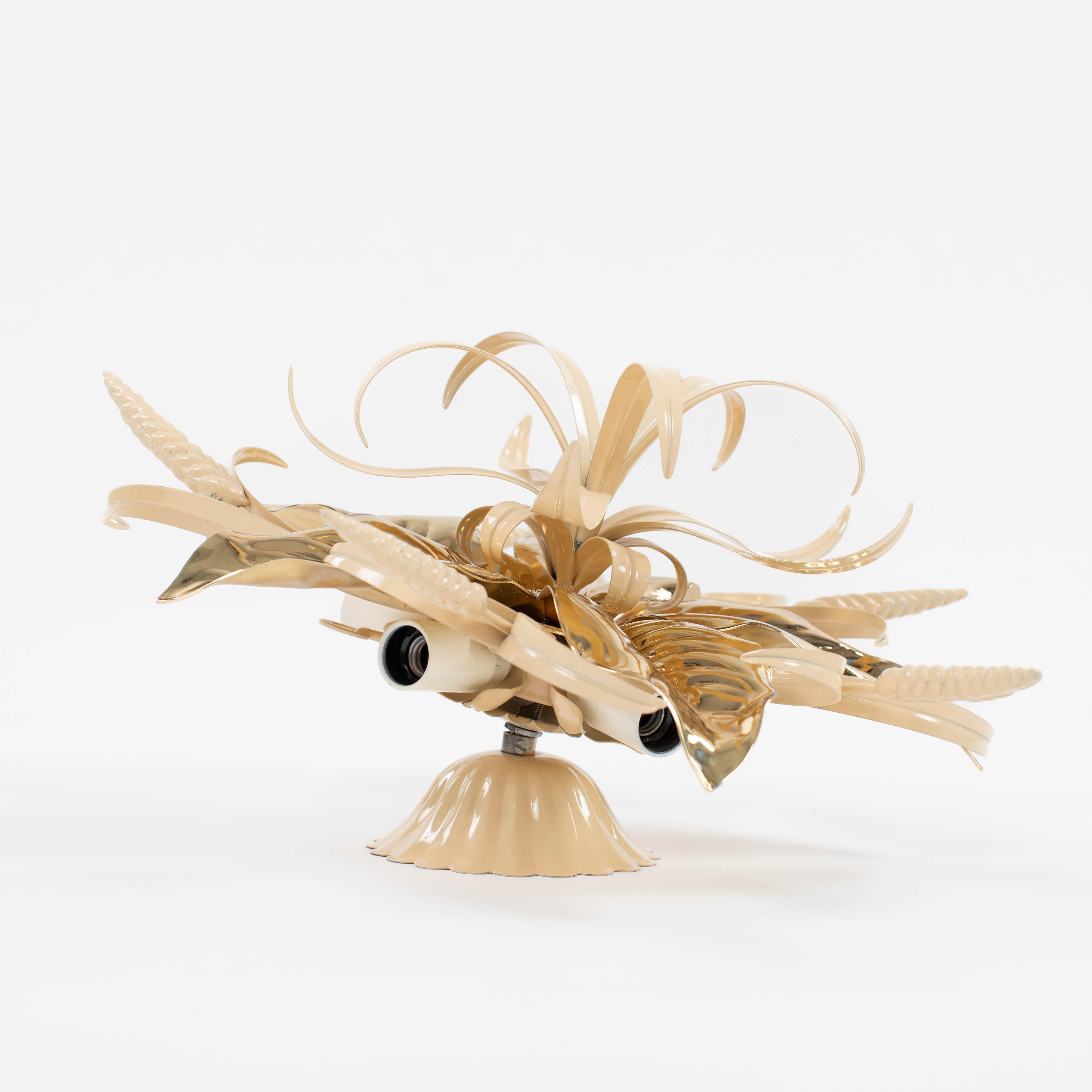 Ensemble de 2 appliques italiennes en métal laqué laiton Hans Kögl 'Wheat & Leaves', 1960s en vente 4