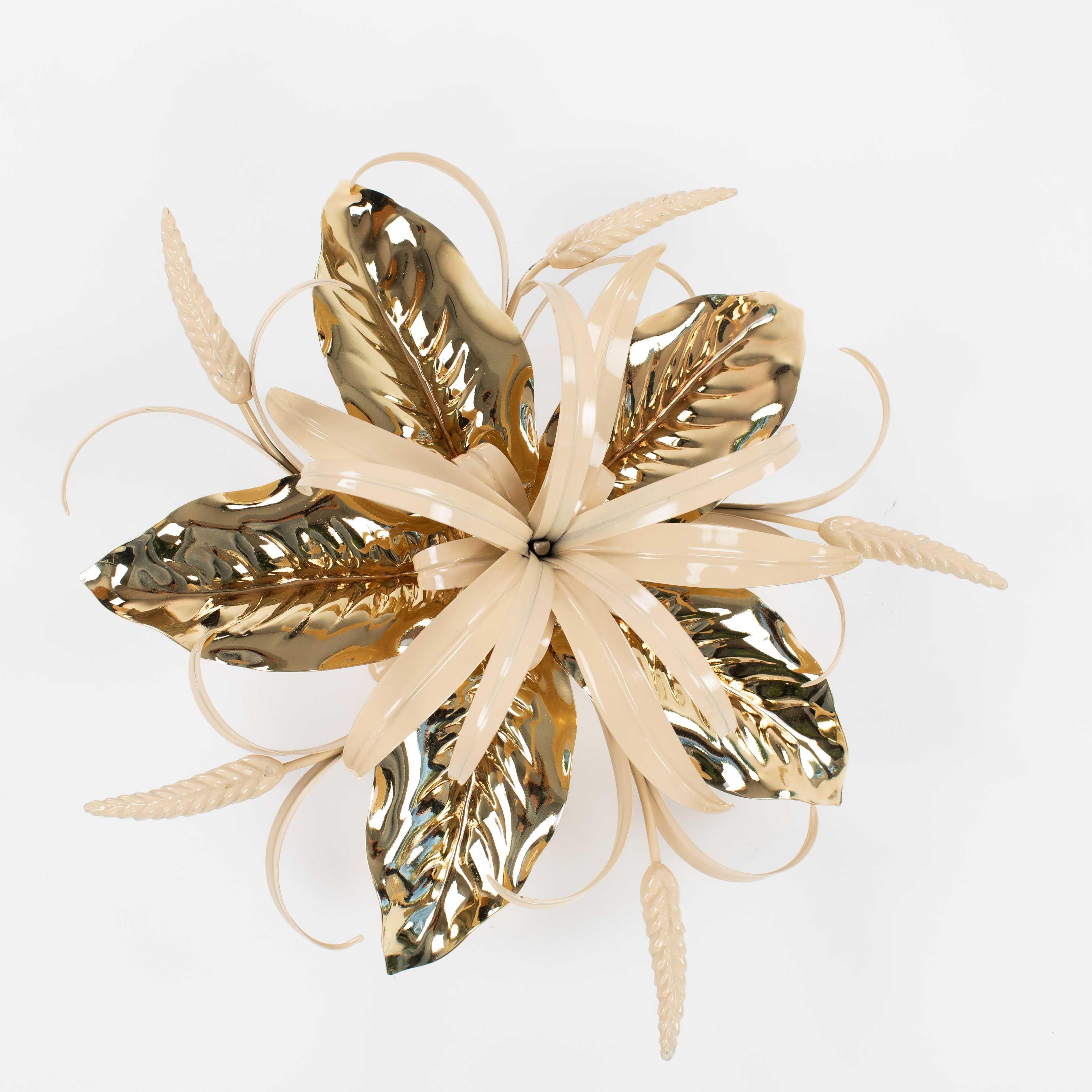 Ensemble de 2 appliques italiennes en métal laqué laiton Hans Kögl 'Wheat & Leaves', 1960s en vente 6