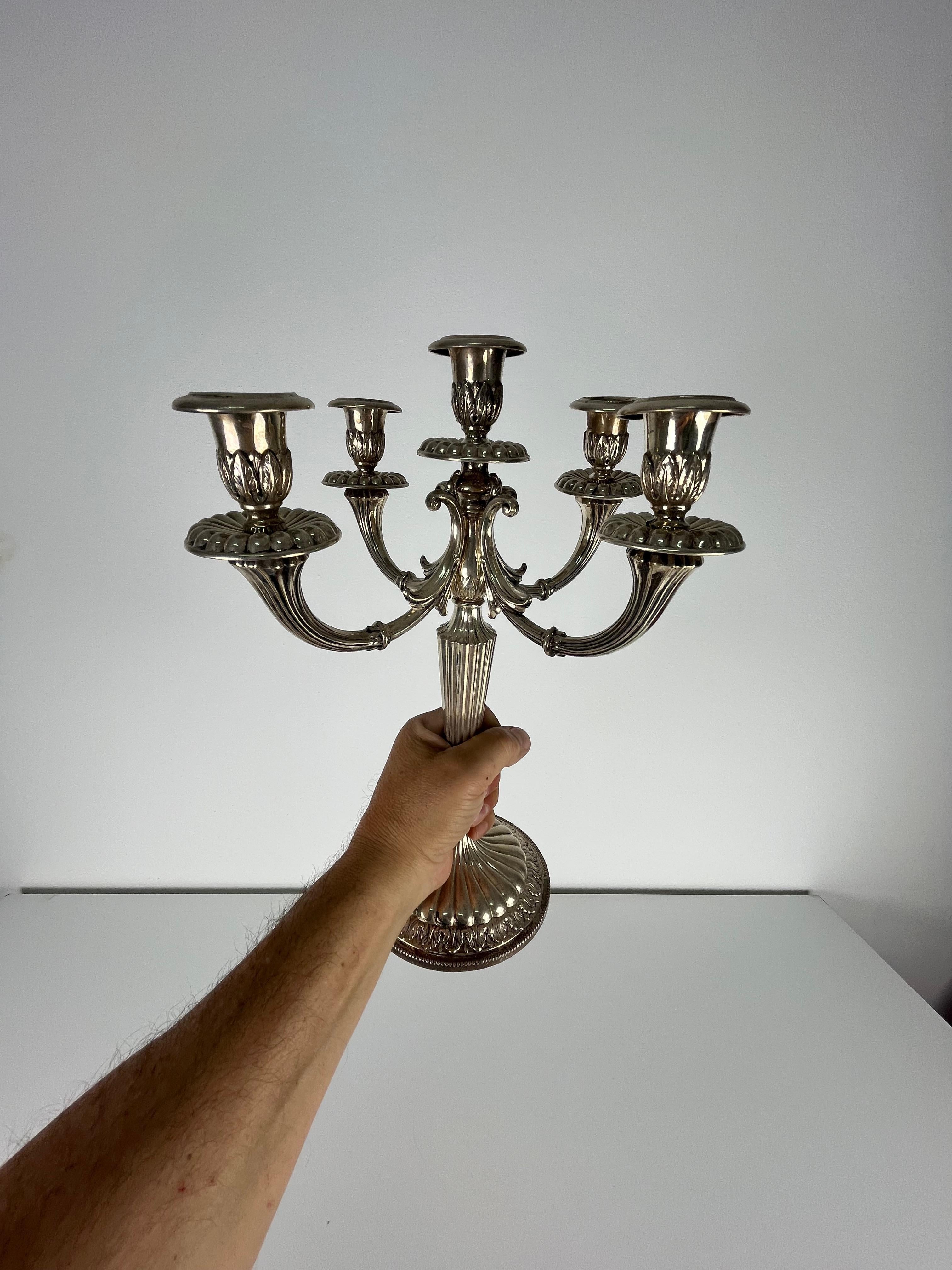 Set di 2 candelabri italiani in argento 800 a 5 fiamme, anni '80 in vendita 4