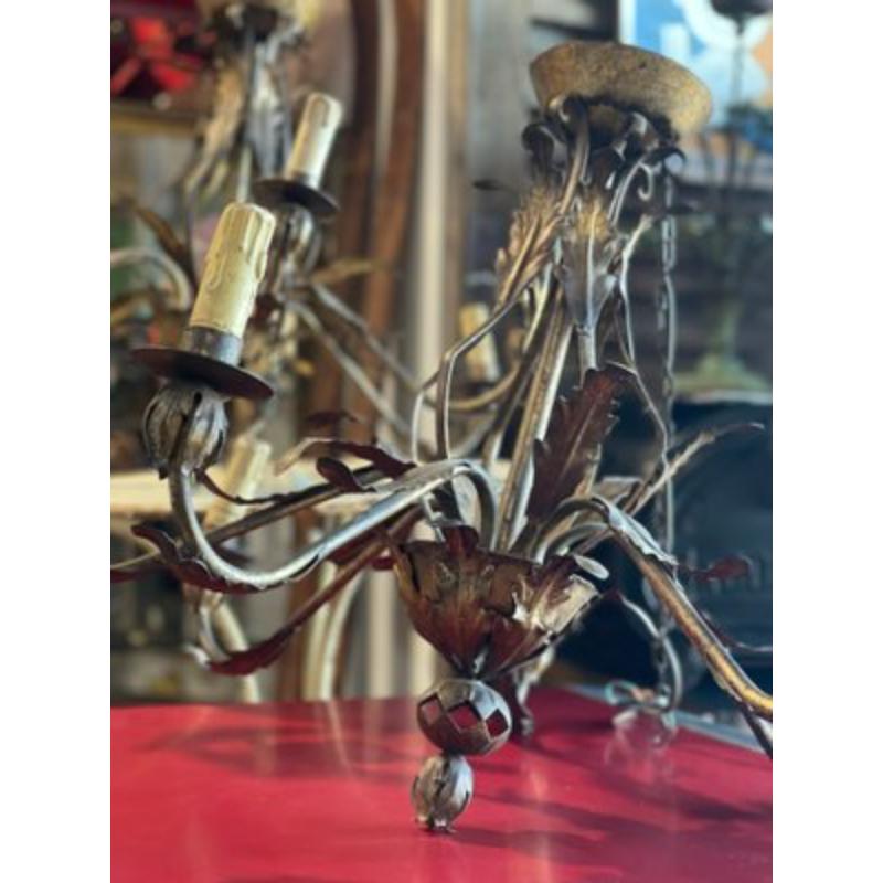 Juego de 2 candelabros dorados italianos con 6 velas, años 50 Moderno de mediados de siglo en venta