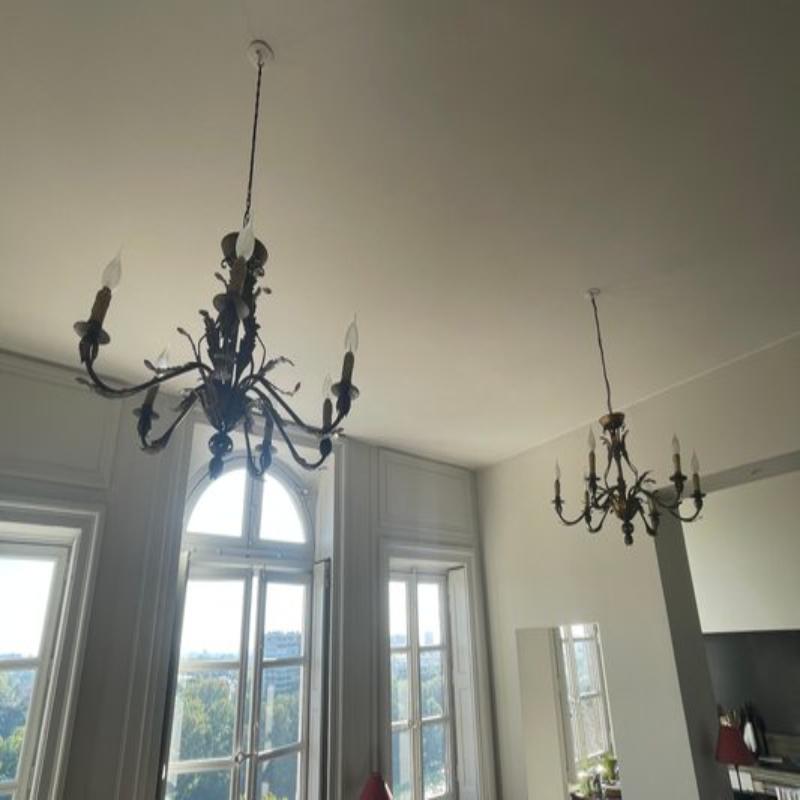 Juego de 2 candelabros dorados italianos con 6 velas, años 50 Metal en venta