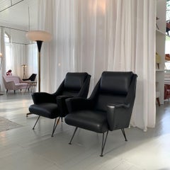 Set of 2 Italian Minotti Leather Chairs with Patinated Brass Legs, 1950s