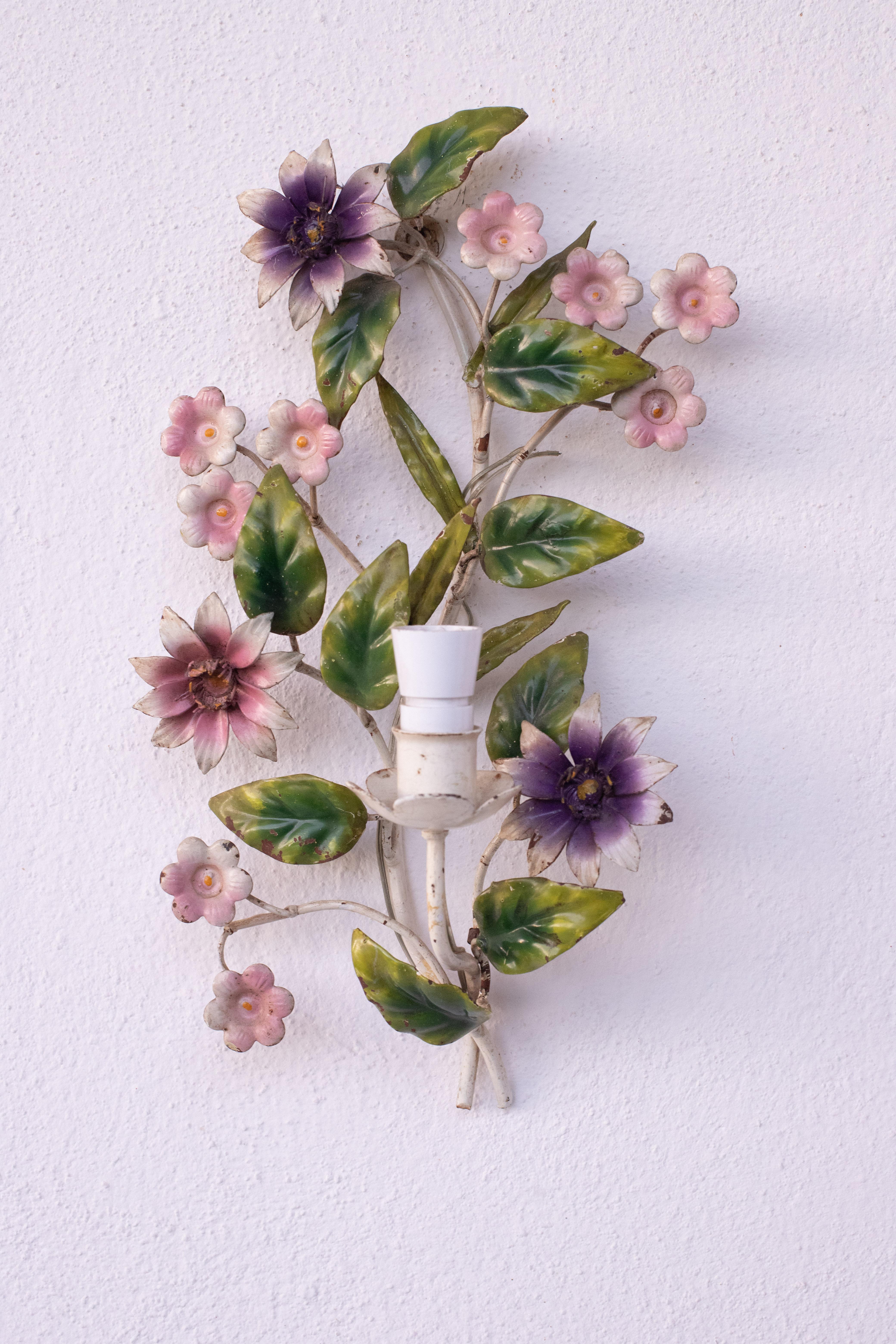Set of 2 Italian steel Wall lamps with floral decoration, 1970 2