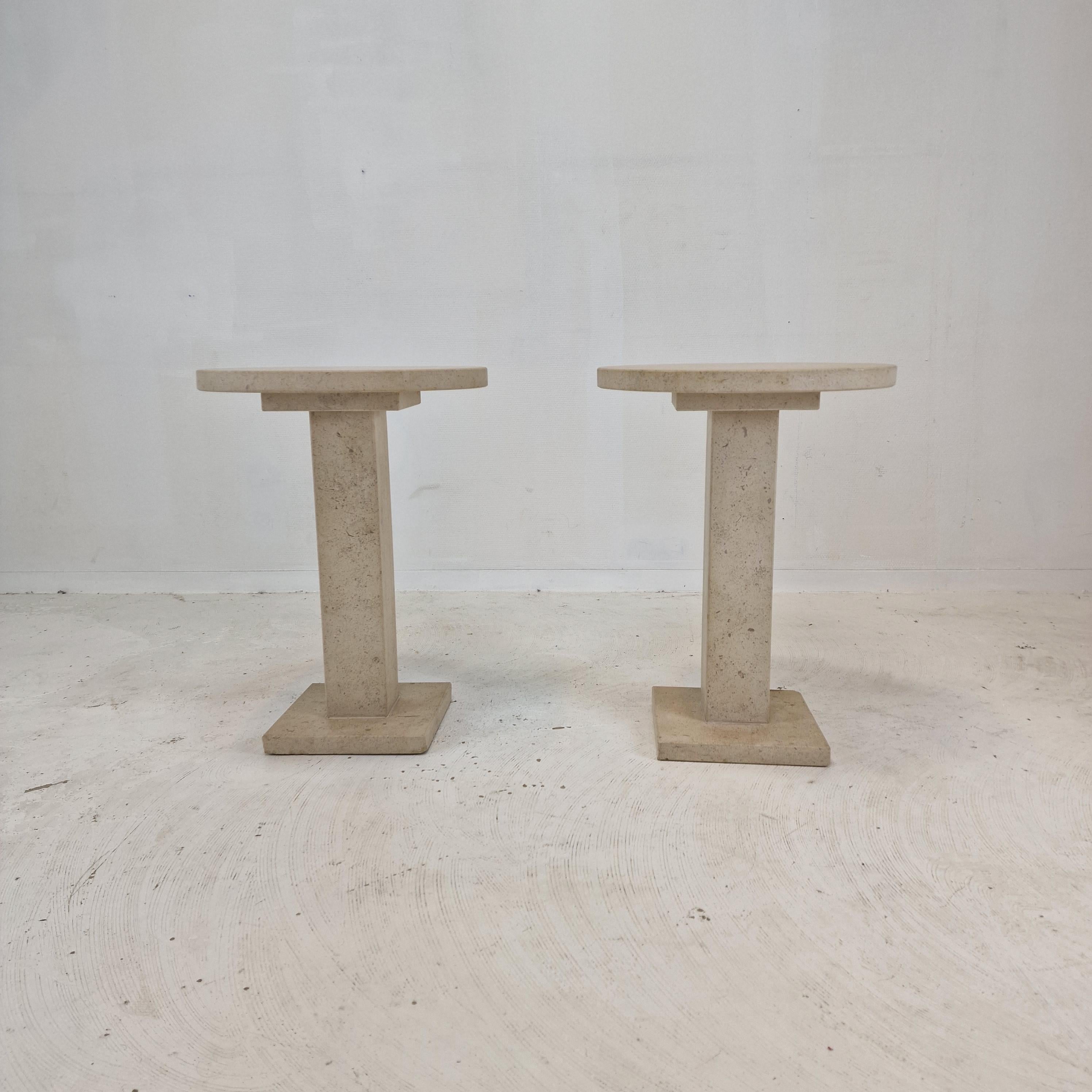 Set of 2 Italian Travertine or Stone Pedestals or Side Tables, 1980s In Good Condition For Sale In Oud Beijerland, NL