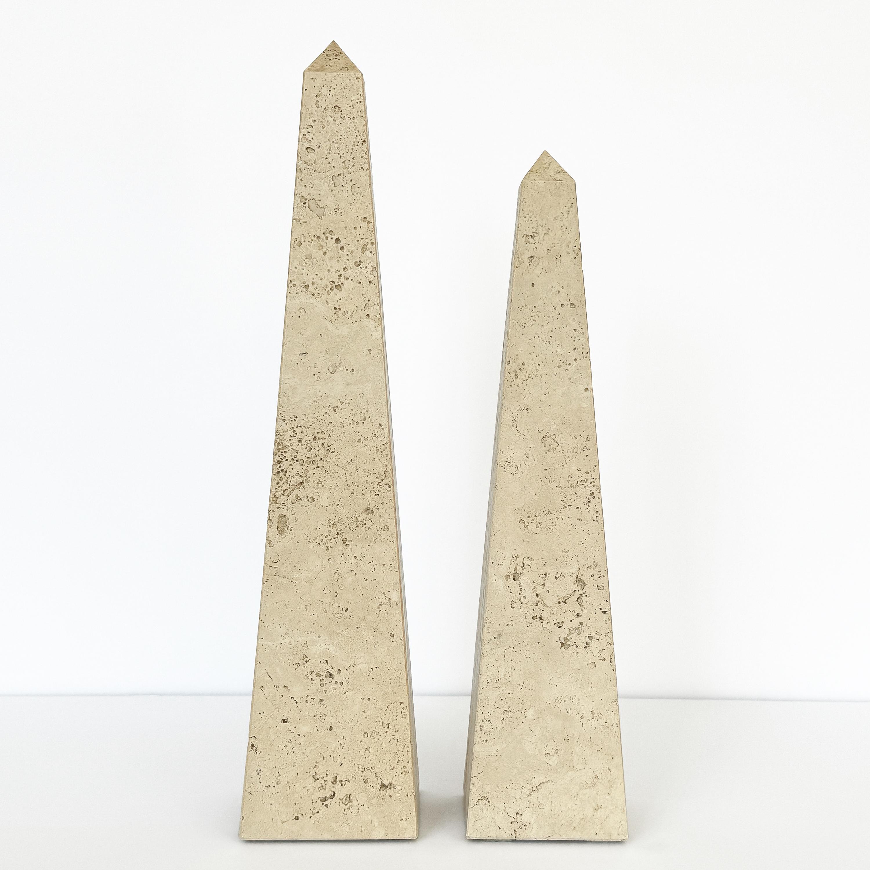 Set of 2 Italian Travertine Obelisk Sculptures For Sale 1