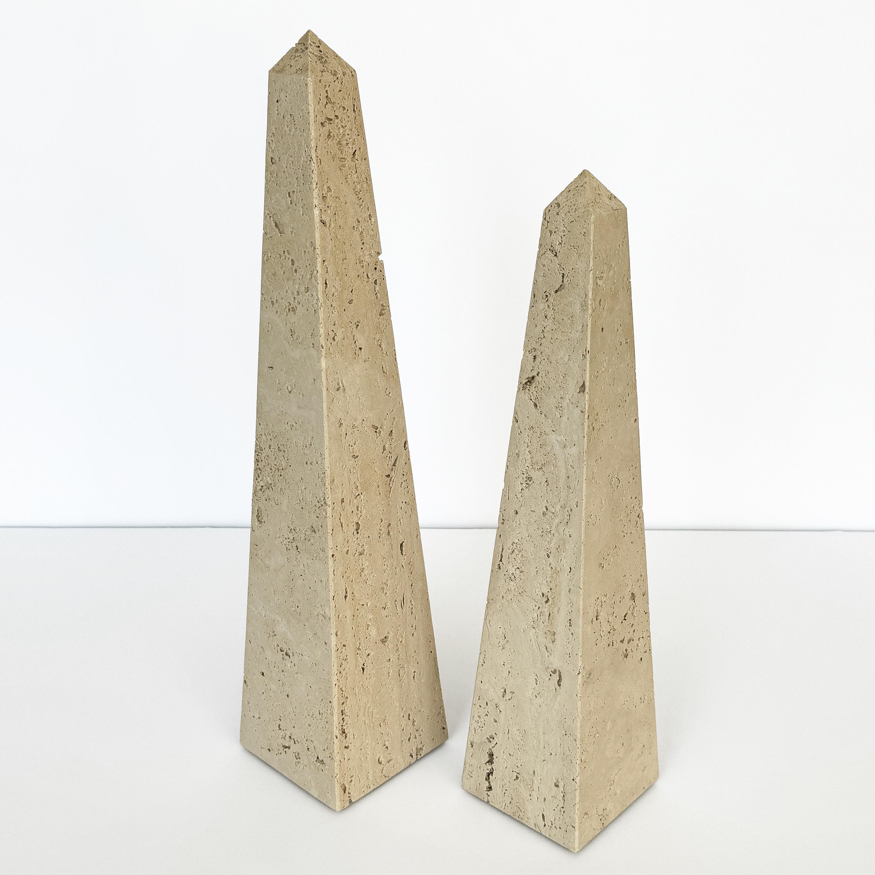 Set of 2 Italian Travertine Obelisk Sculptures For Sale 2