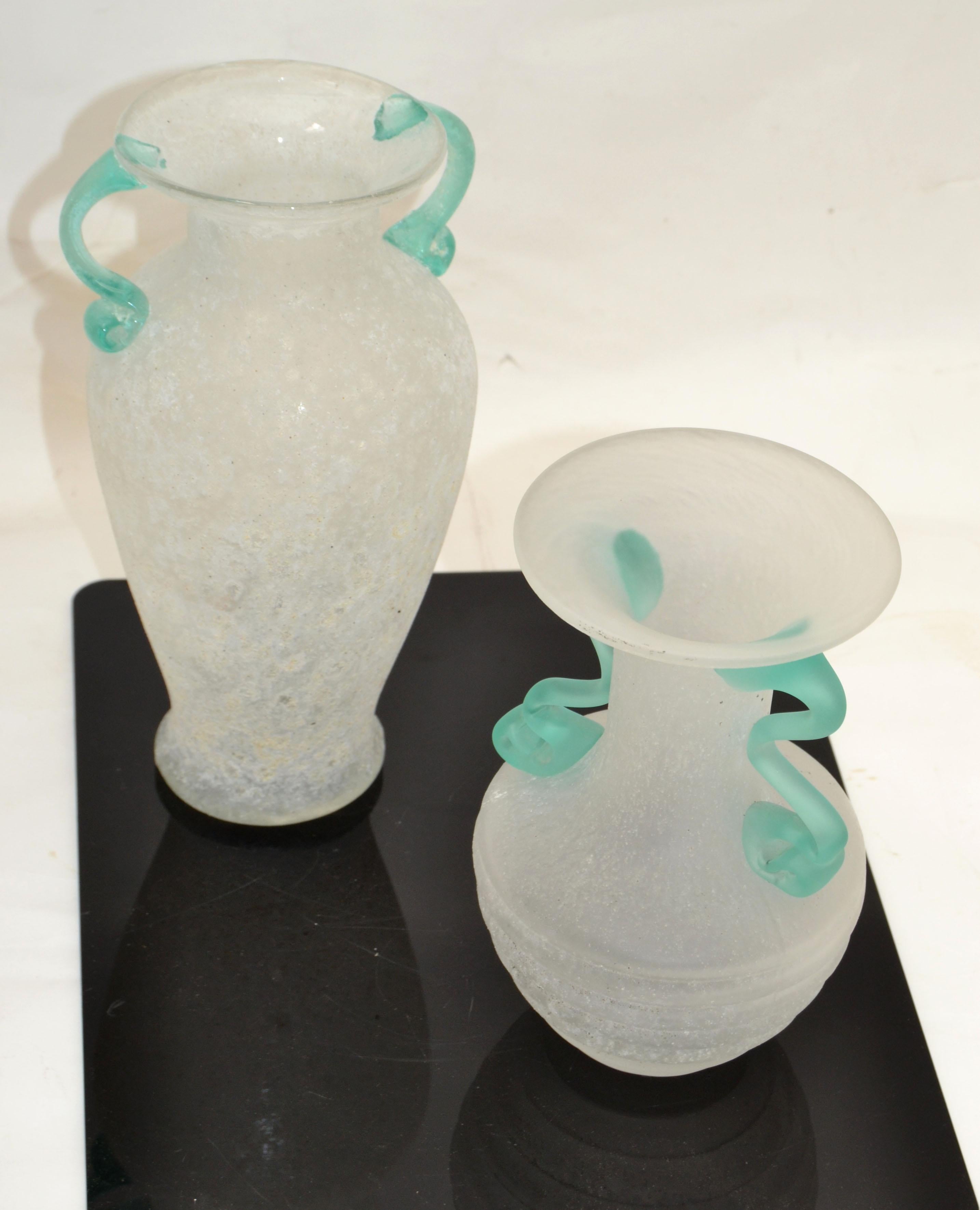 Set of 2 Italian White & Mint Green Scavo Glass Wheat Vases, Vessel, Italy 1980 In Good Condition For Sale In Miami, FL