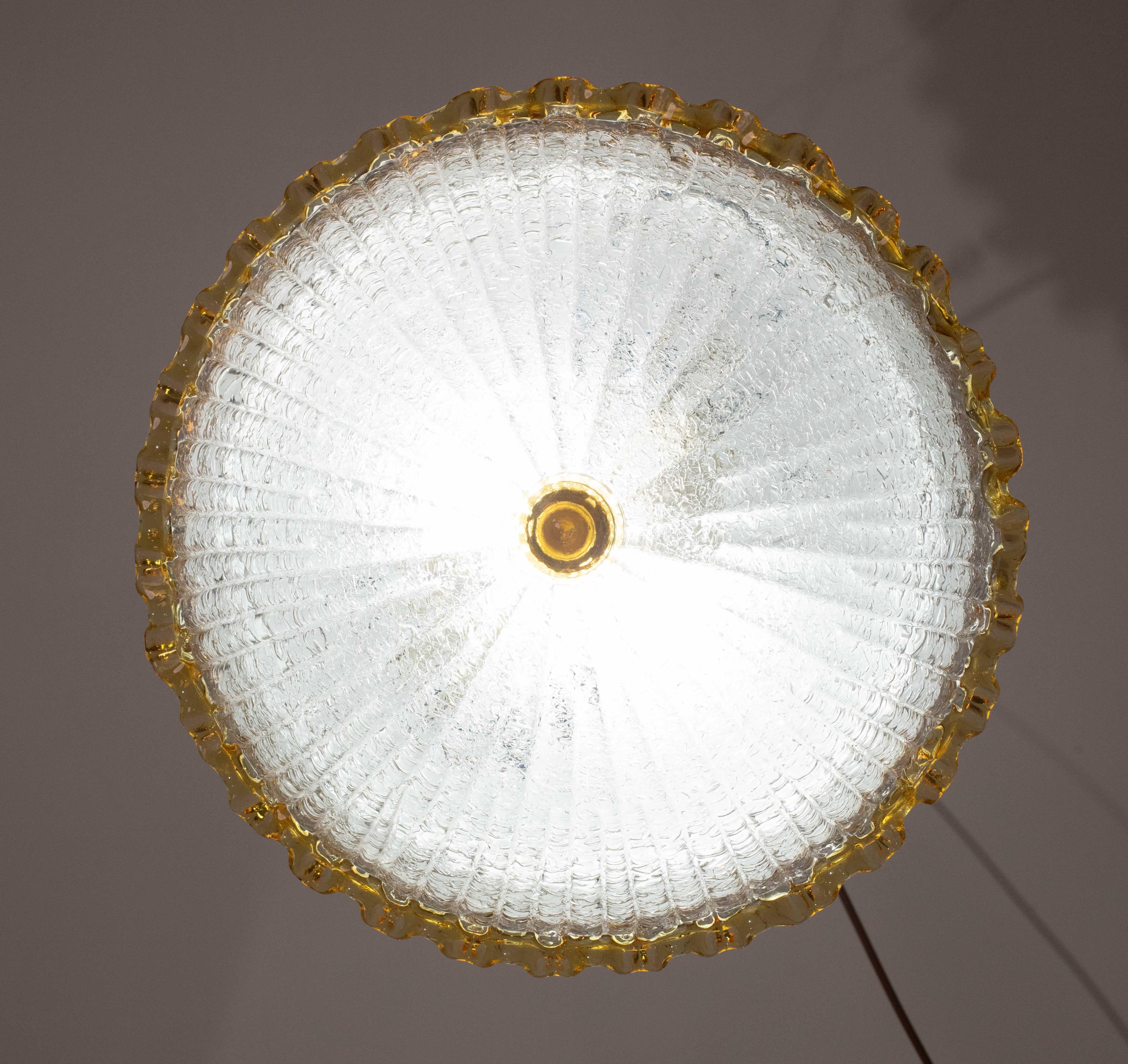 Ensemble de 2 plafonniers italiens en verre de Murano jaune de grande taille, Murano, 1970 Bon état - En vente à Roma, IT