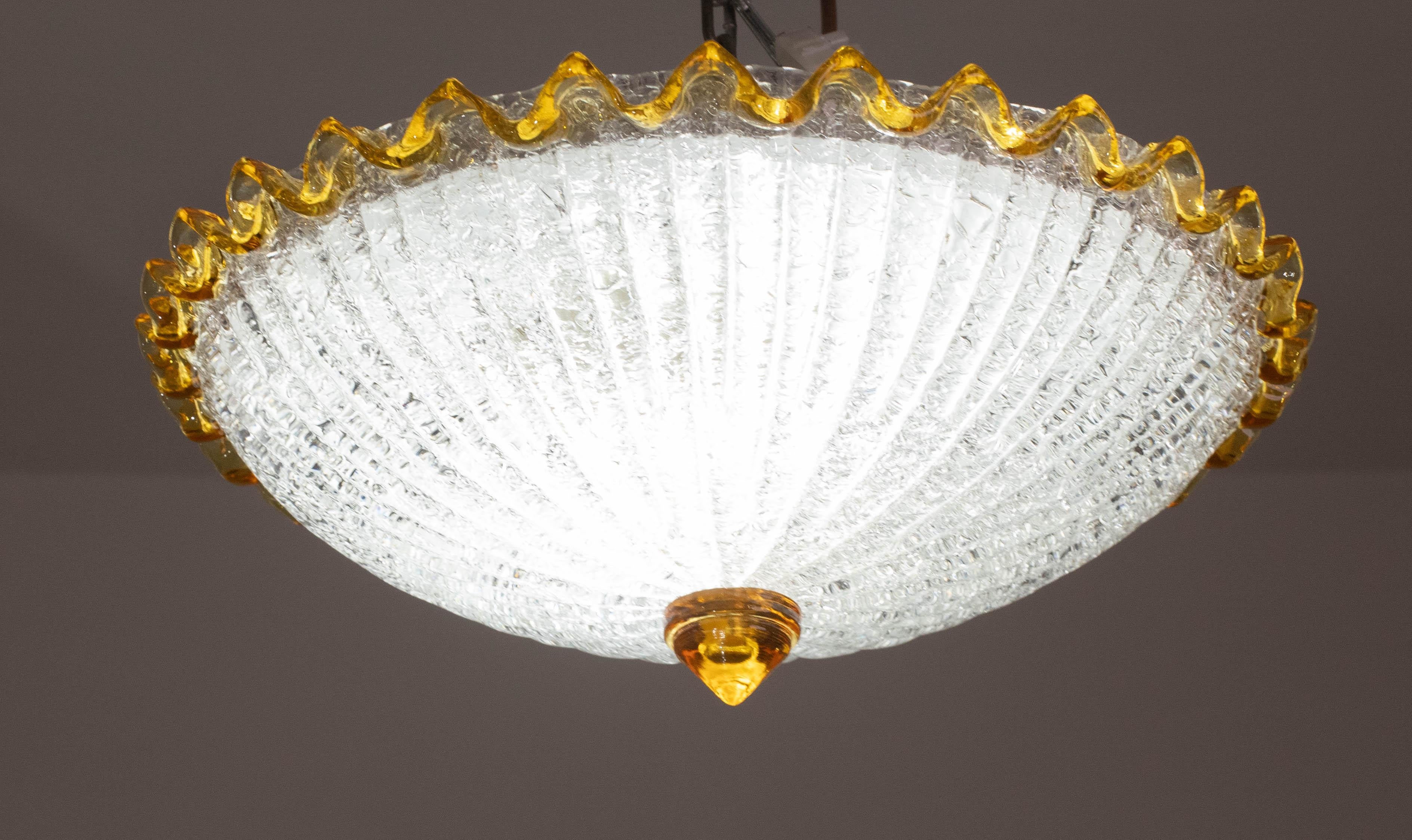 Ensemble de 2 plafonniers italiens en verre de Murano jaune de grande taille, Murano, 1970 en vente 4