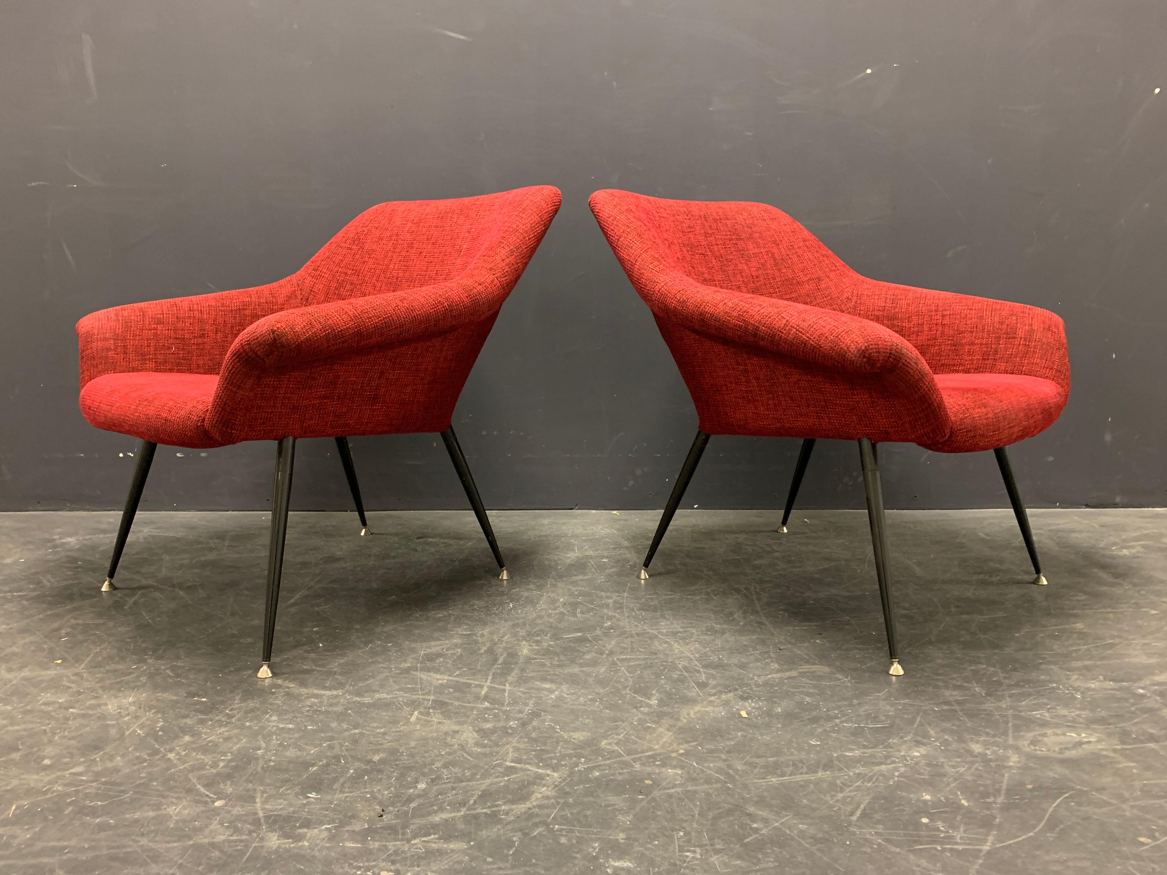 Set of 2 Italian Lounge Chairs For Sale 1