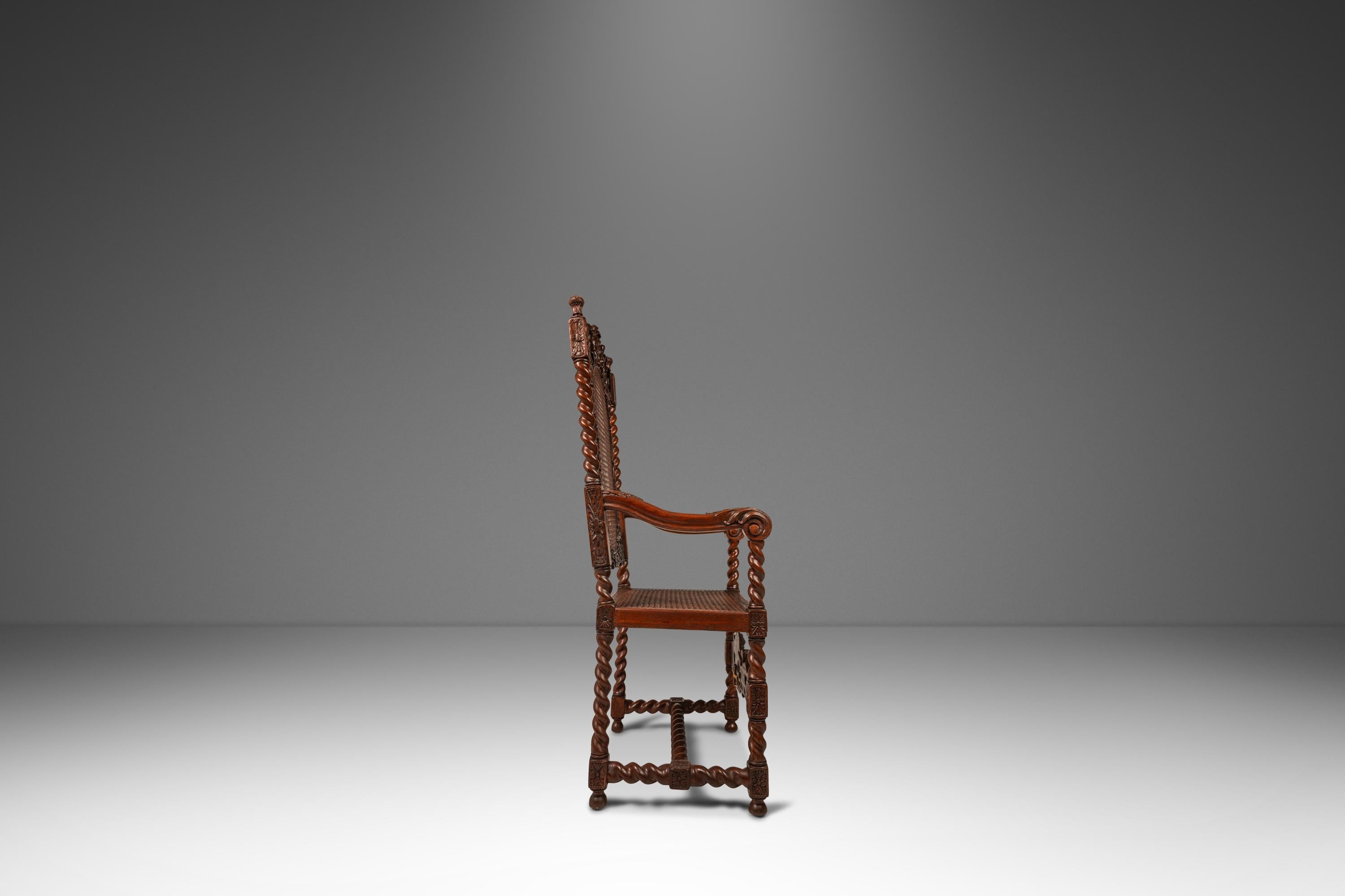Baroque Ensemble de 2 fauteuils de style baroque Jacobean Stuart sculptés à la main, Angleterre, C.I.C. en vente
