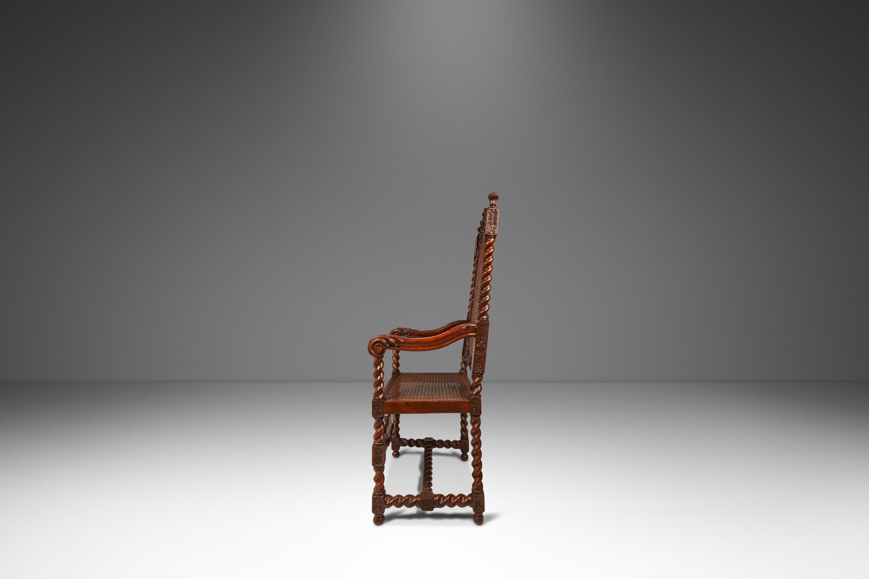 Fin du XIXe siècle Ensemble de 2 fauteuils de style baroque Jacobean Stuart sculptés à la main, Angleterre, C.I.C. en vente