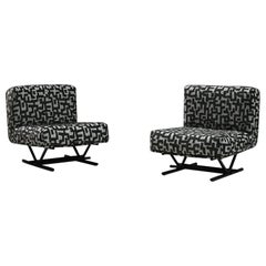 Set of 2 Jacquard postmodern lounge chairs, 1980s Italy.