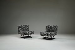 Set of 2 Jacquard postmodern lounge chairs, 1980s Italy.