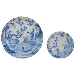 Set of  2 Japanese Kakiemon Style Plate Figures Parasol Lady, 20/21st Century