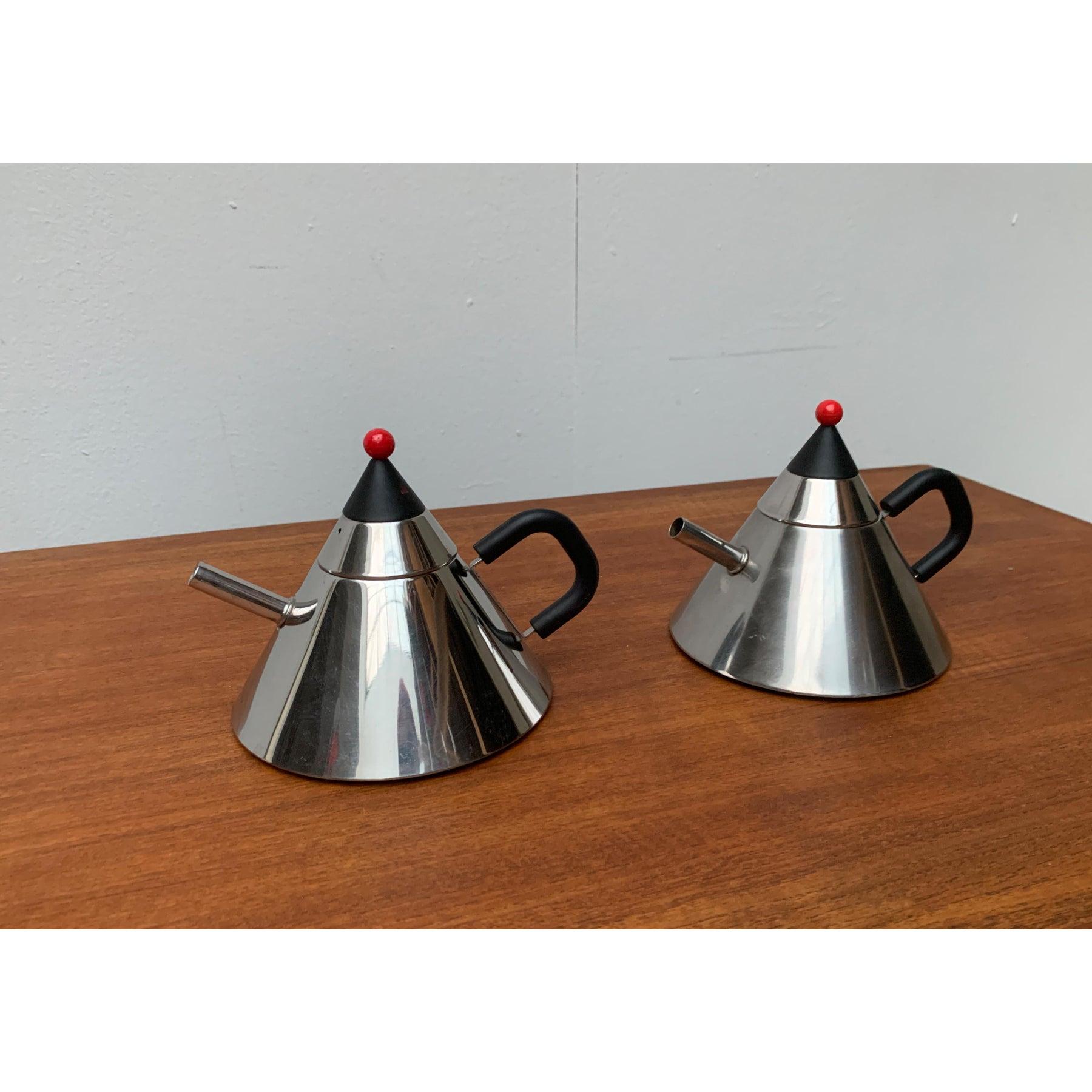 Ensemble de 2 bouilloires japonaises postmodernes en acier inoxydable Excellent état - En vente à Hamburg, DE