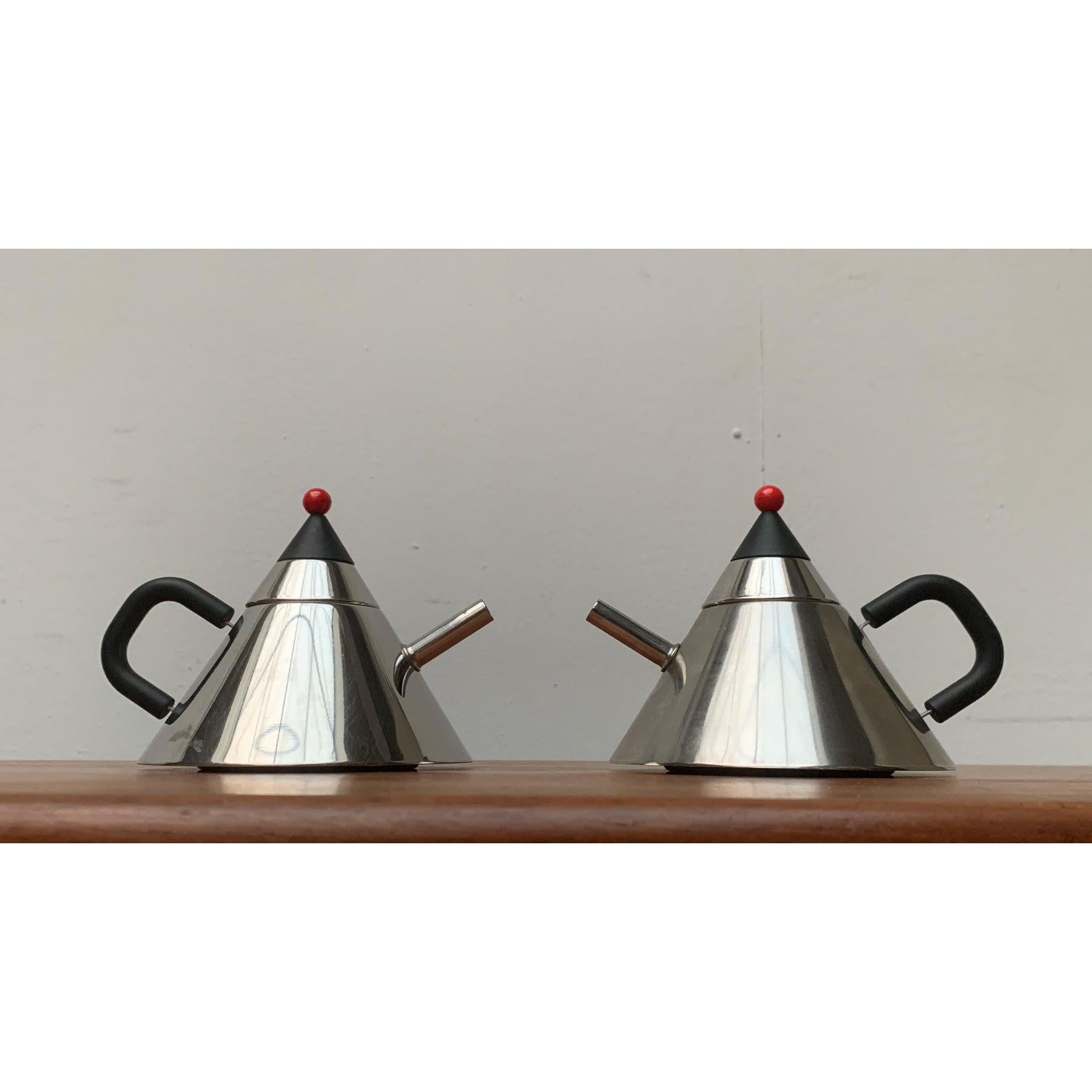 Métal Ensemble de 2 bouilloires japonaises postmodernes en acier inoxydable en vente
