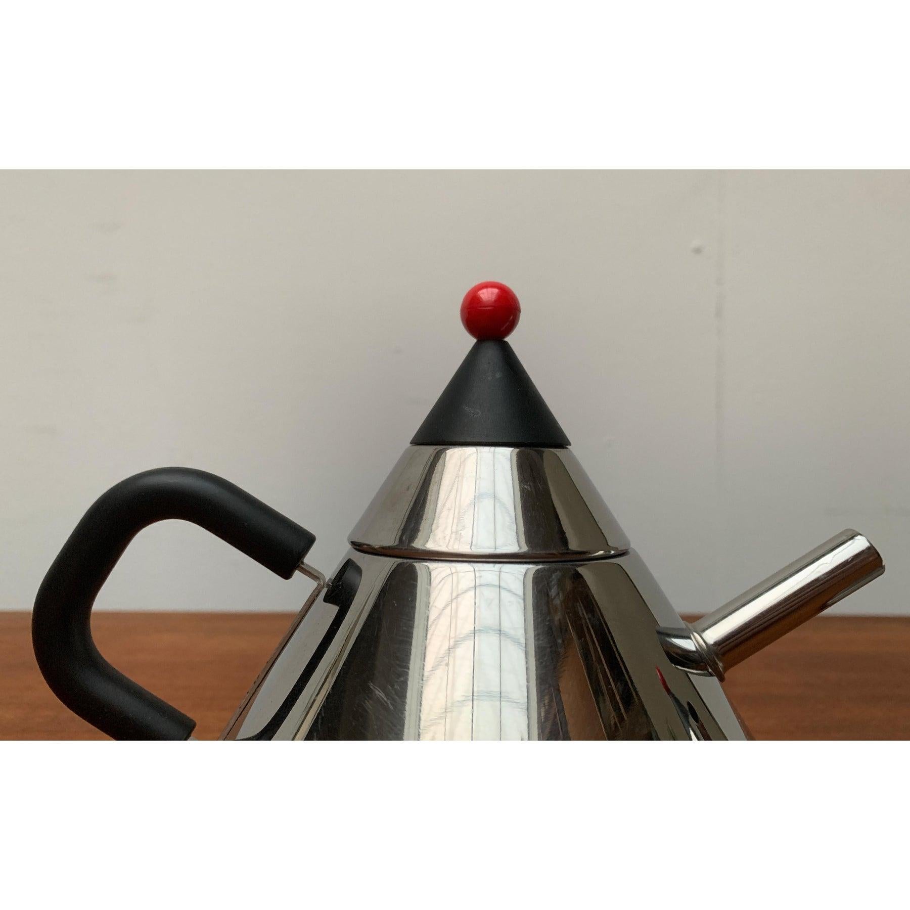 Ensemble de 2 bouilloires japonaises postmodernes en acier inoxydable en vente 1