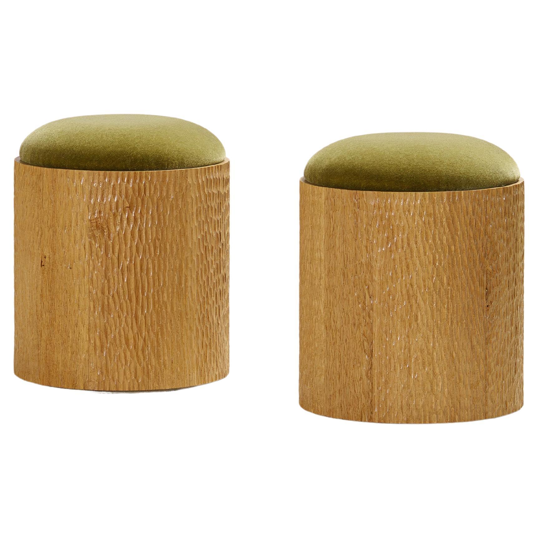 Juego de 2 taburetes Jessie de Proisy Studio. Tejido de mohair de lujo.