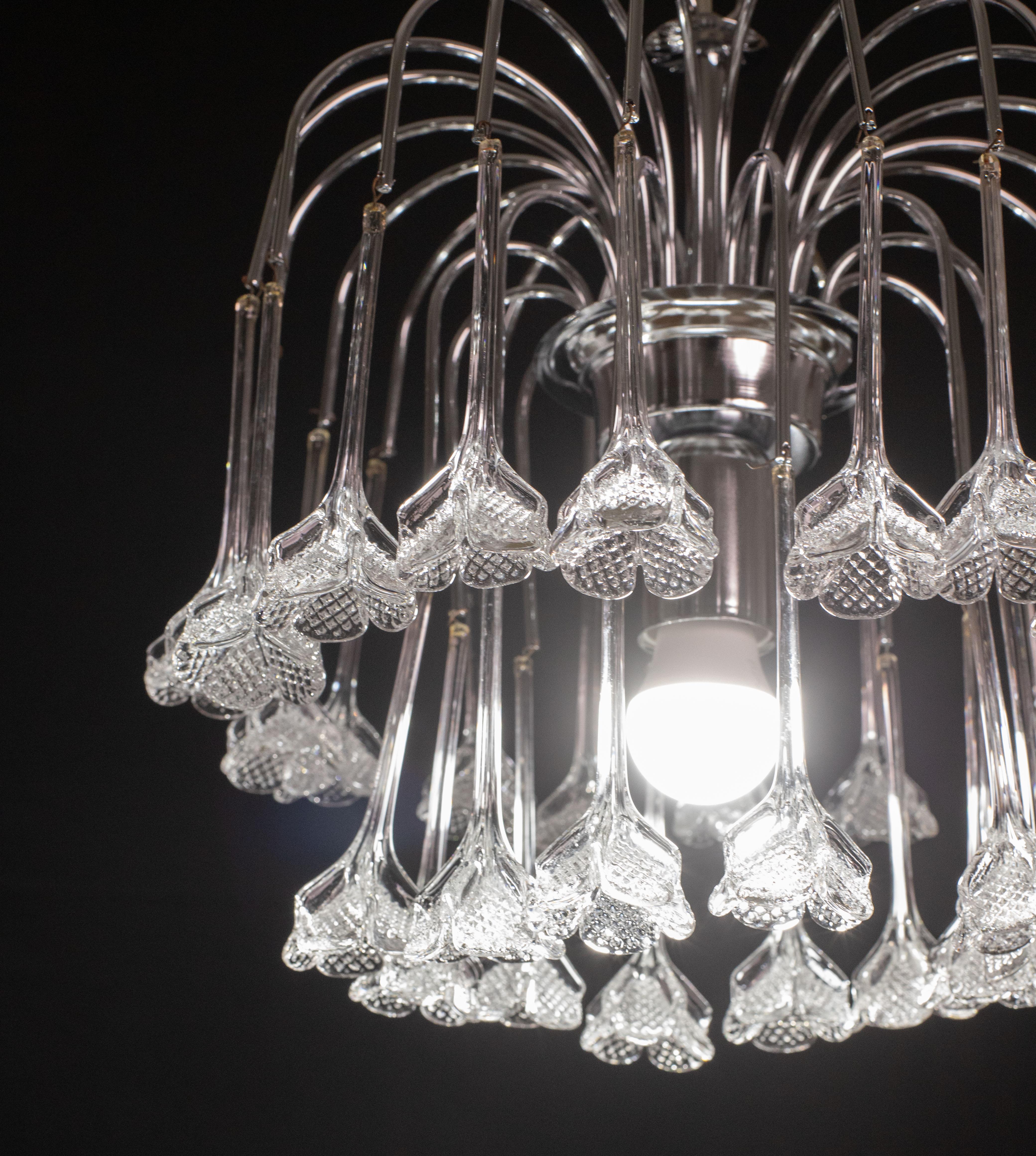 Fine XX secolo Set di 2 lampadari Julia Roberts, Vintage White Murano, anni '80 in vendita