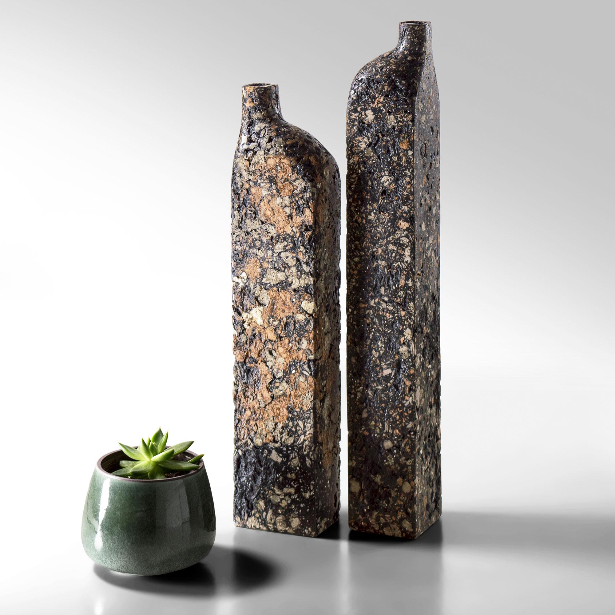 Set Of 2 Ka Vases by Donatas Zukauskas
Unique Pieces.
Dimensions: Tall: D 8,5 x W 8,5 x H 59 cm.
Short: D 8 x W 10,5 X H 51 cm.
Materials: Recycled cardboard.

All products are handmade and unique, so they may differ slightly from the image in the
