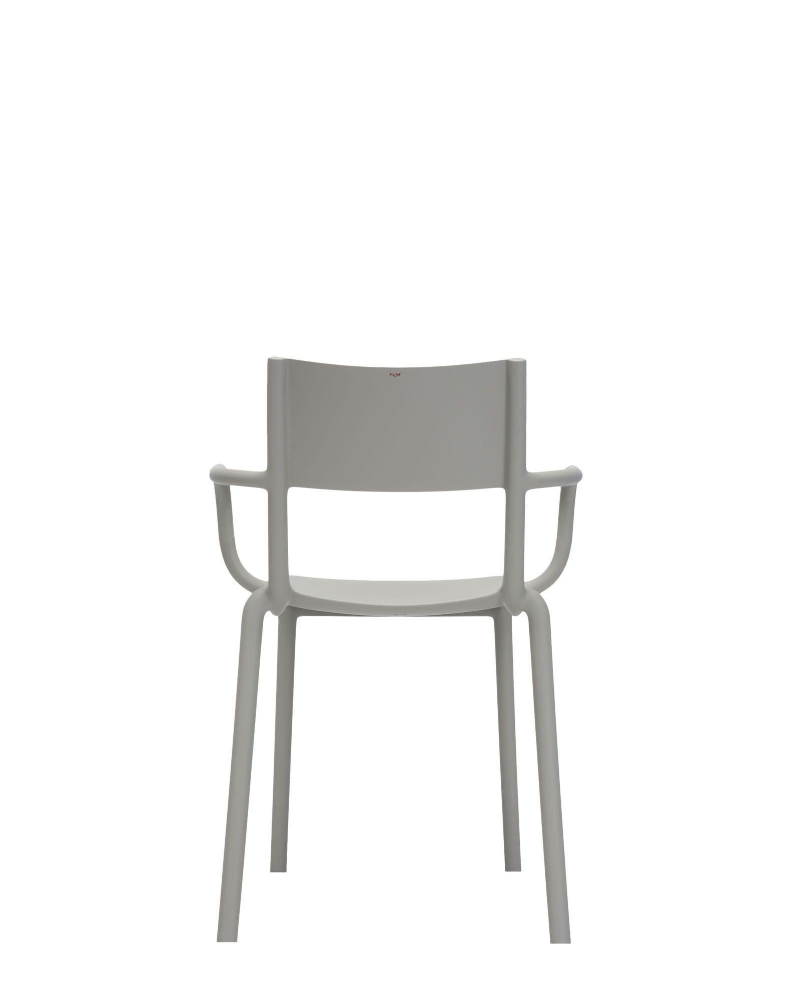 italien Ensemble de 2 chaises Kartell Generic A grises en gris par Philippe Starck en vente