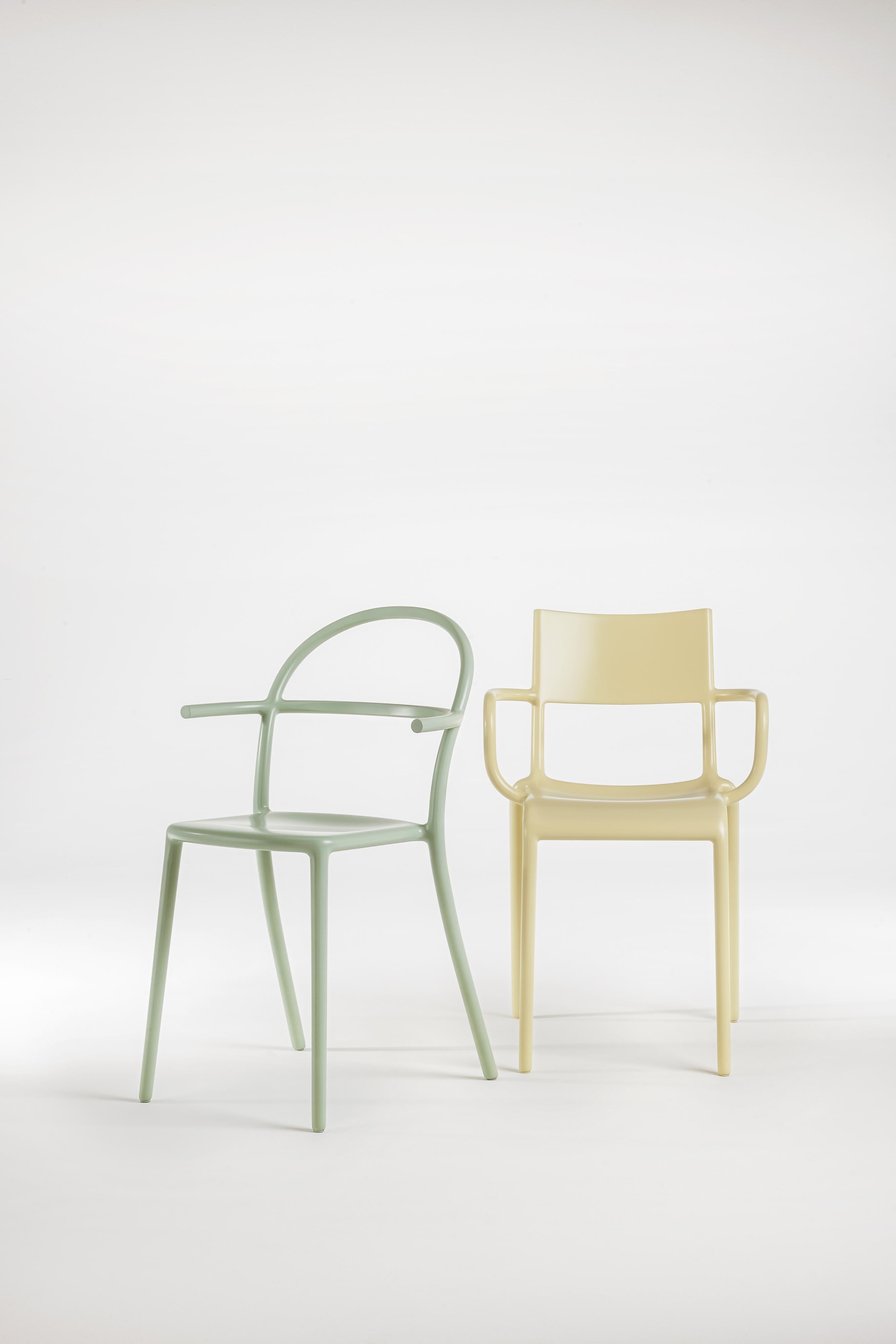 Set of 2 Kartell Generic C Chairs in Sage Green by Philippe Starck In New Condition For Sale In Brooklyn, NY