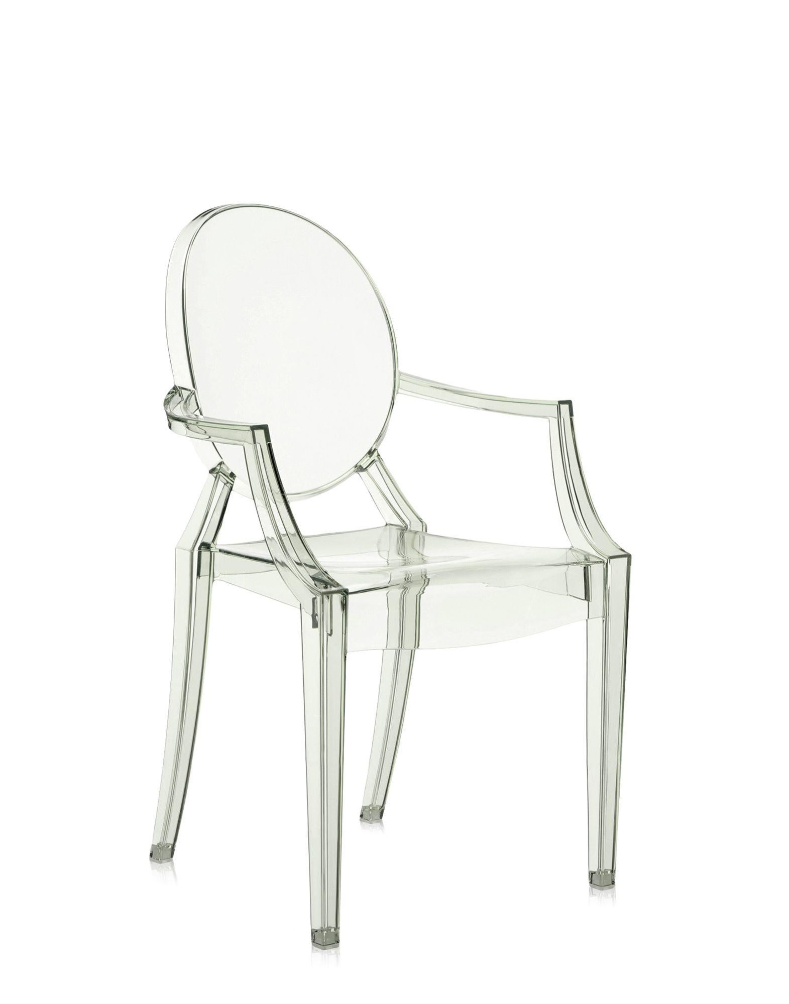 A comfortable armchair in transparent and colored polycarbonate in the Louis XV style, it is the quintessence of baroque revisited to dazzle, excite and captivate. Louis Ghost is the most daring example in the world of injected polycarbonate in a