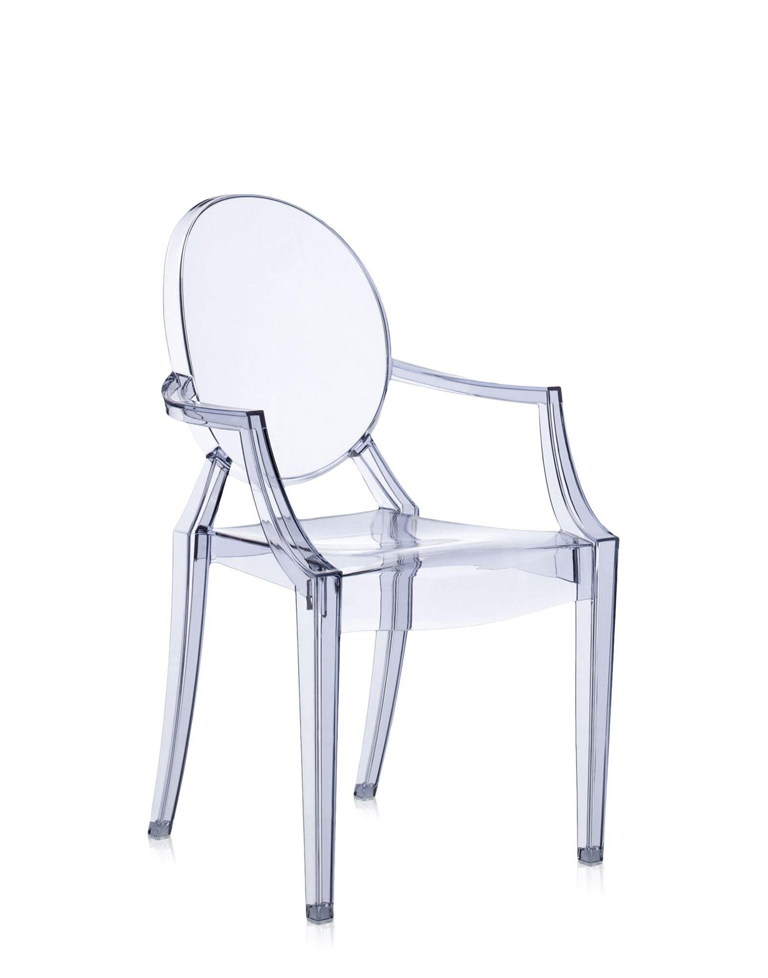 A comfortable armchair in transparent and colored polycarbonate in the Louis XV style, it is the quintessence of baroque revisited to dazzle, excite and captivate. Louis Ghost is the most daring example in the world of injected polycarbonate in a