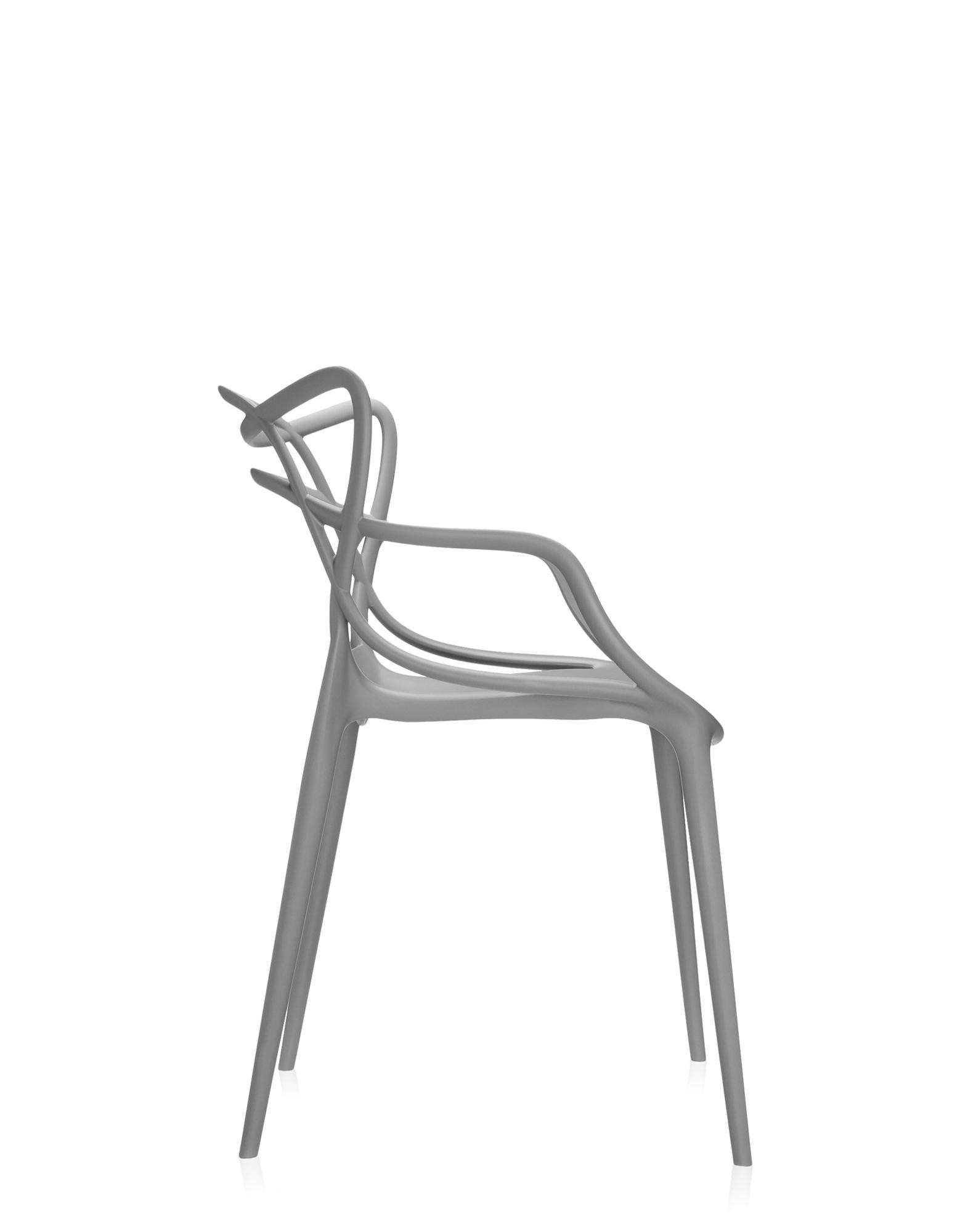 Set aus 2 Kartell-Meisterstühlen in Grau von Philippe Starck & Eugeni Quitllet (Moderne) im Angebot