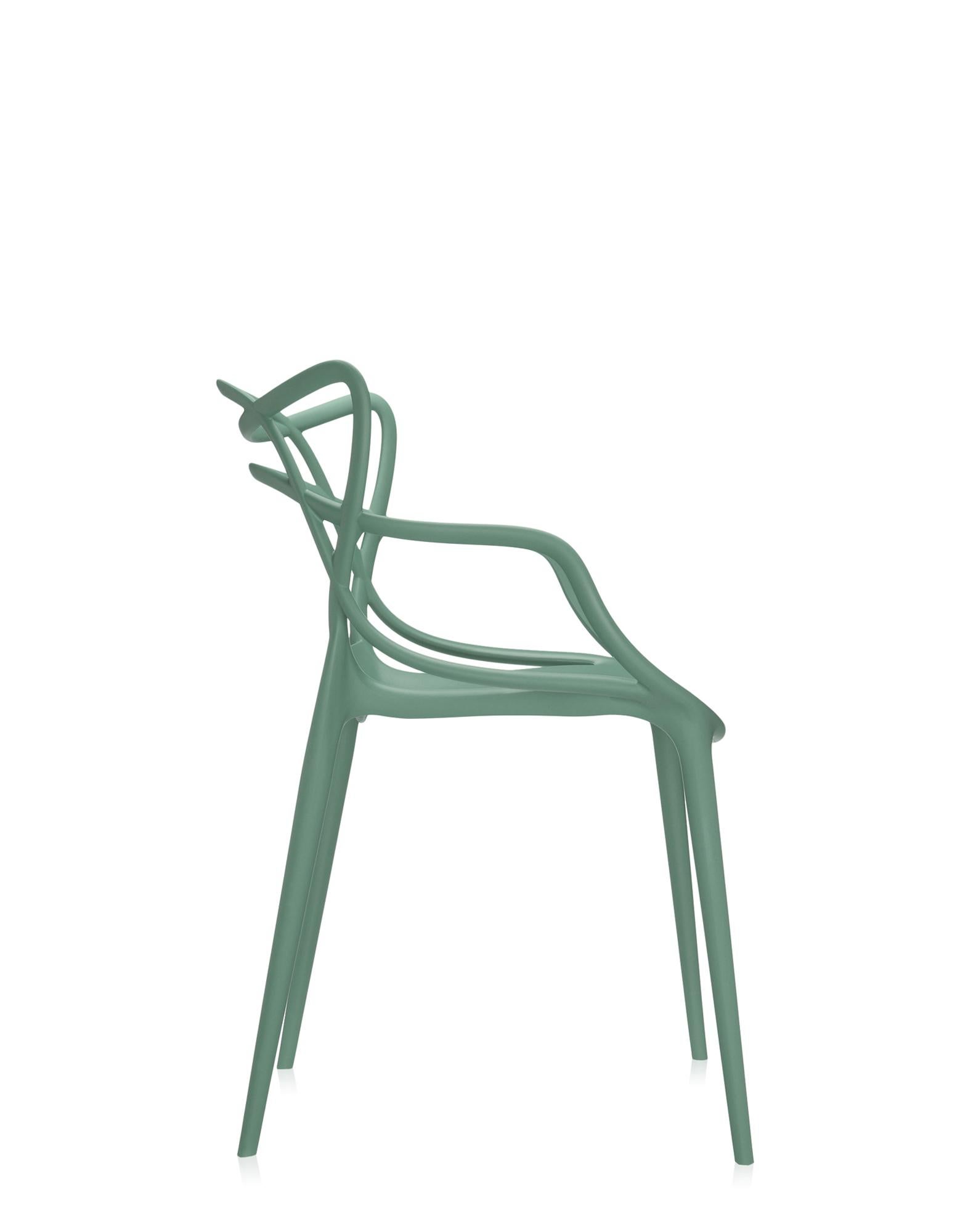 Moderne Ensemble de 2 chaises Masters Kartell en sauge de Philippe Starck & Eugeni Quitllet en vente