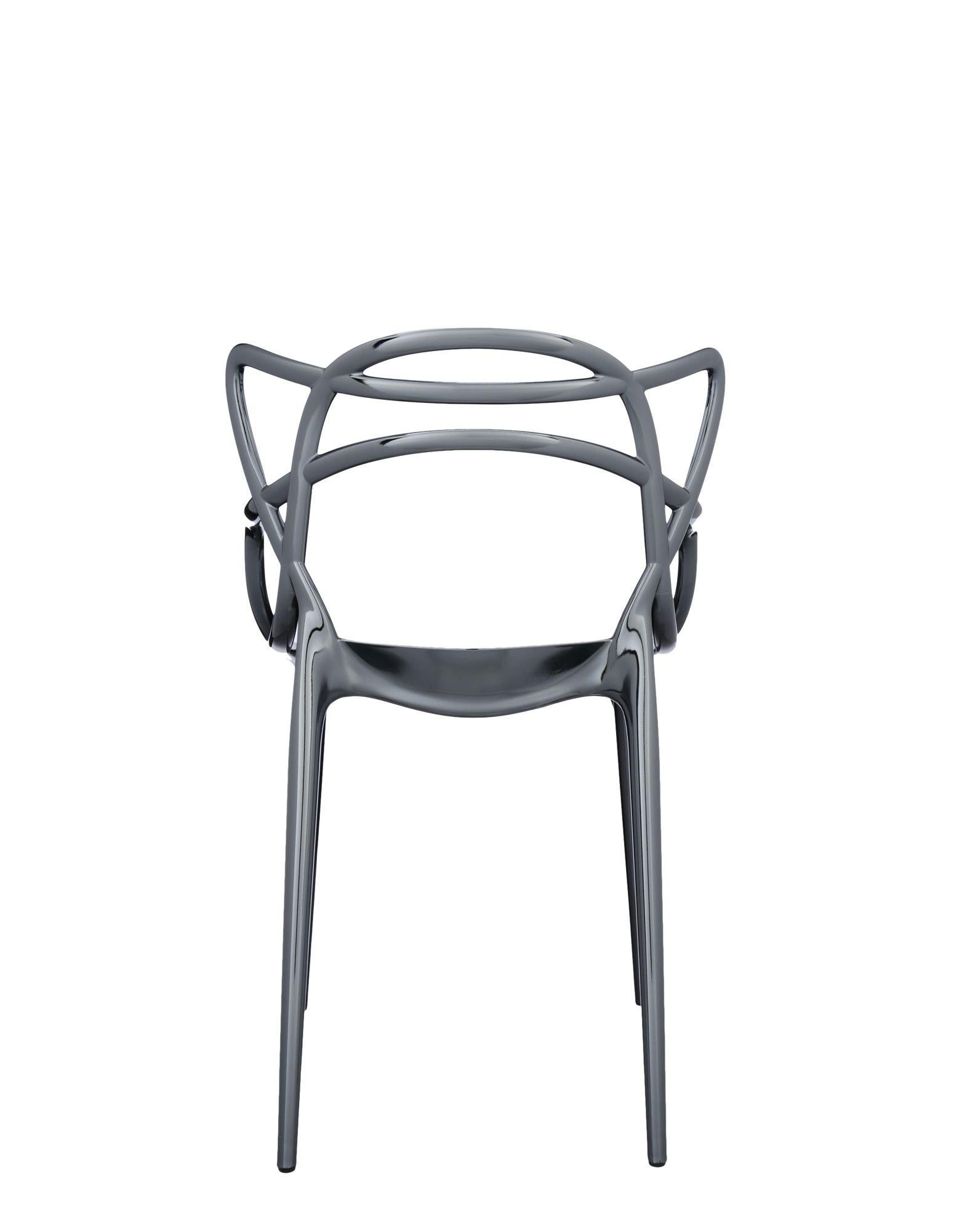 Set aus 2 Kartell-Meisterstühlen in Titan von Philippe Starck & Eugeni Quitllet (Italienisch) im Angebot