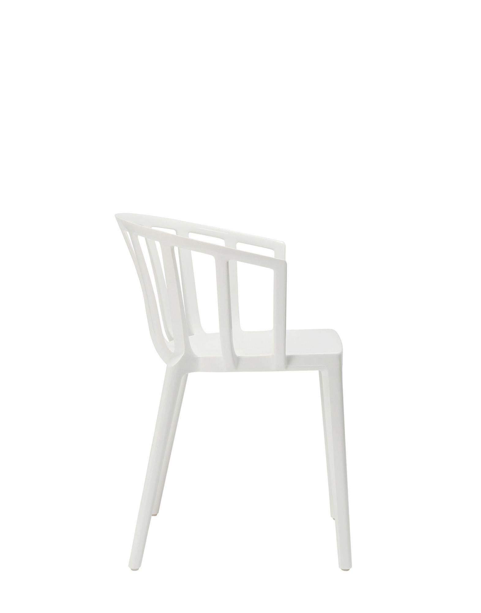 Satz von 2 Kartell-Stühlen aus Venedig in glänzendem Weiß von Philippe Starck (Moderne) im Angebot