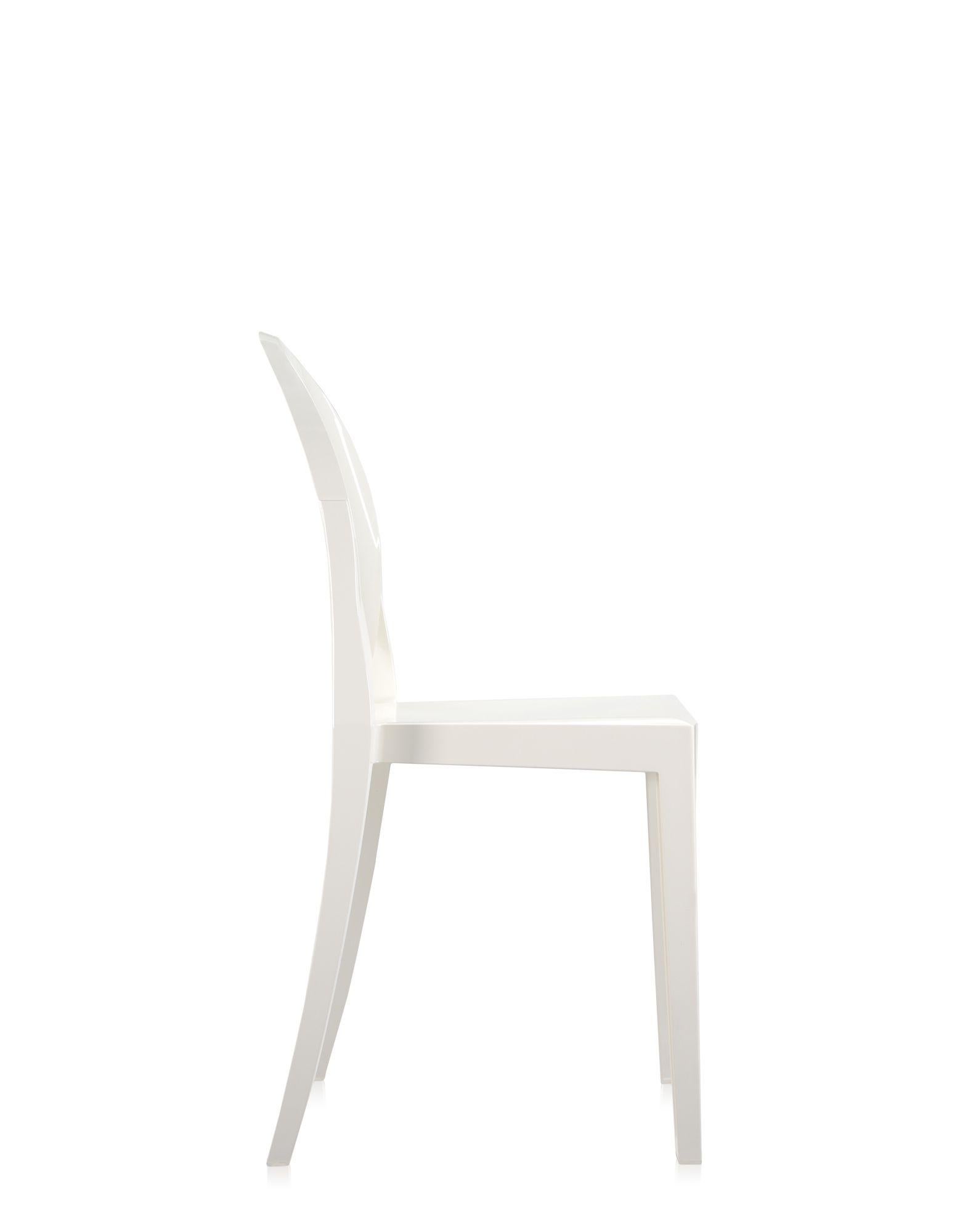 Moderne Ensemble de 2 chaises Kartell Victoria Ghost en blanc brillant de Philippe Starck en vente