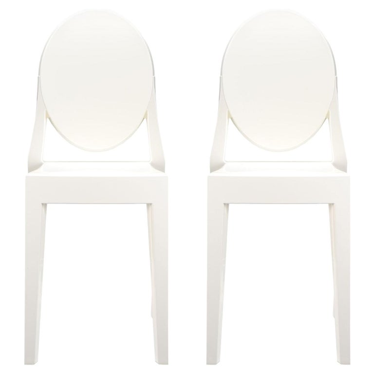 Set of 2 Kartell Victoria Ghost Chairs in Glossy White by Philippe Starck  For Sale at 1stDibs | white ghost chairs, ghost chairs mr price, ghost  chair white