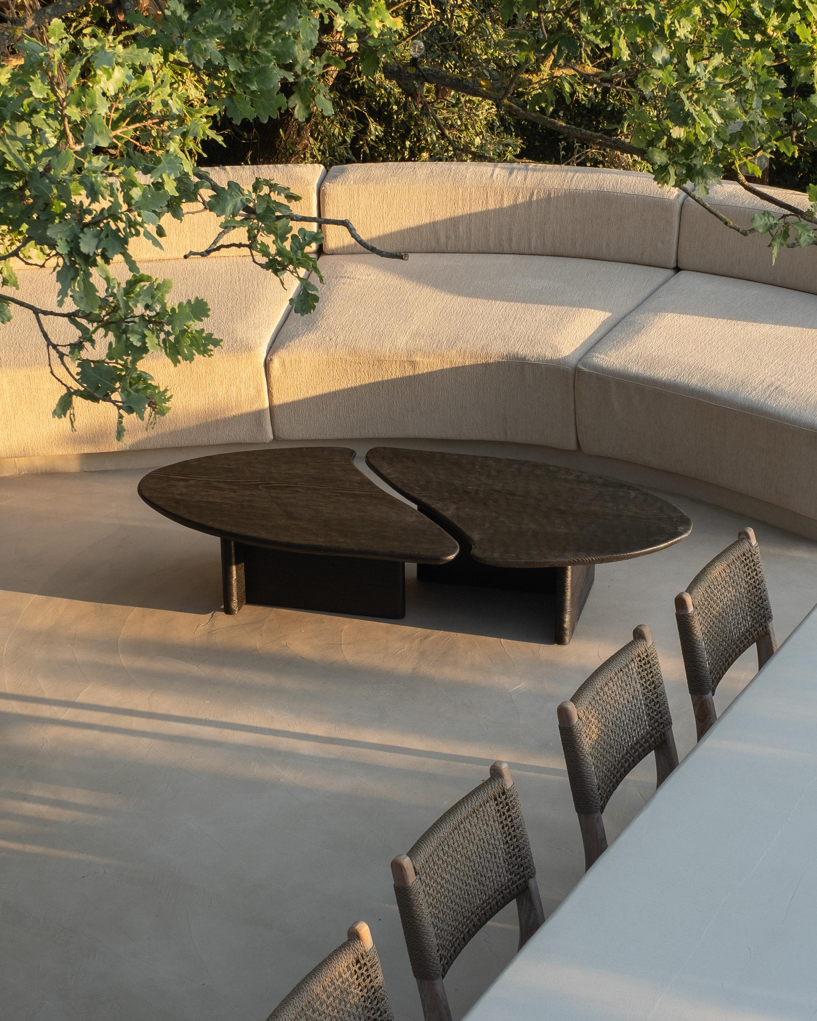 Contemporary Two Overlapping Leaves Dark Oak Coffee Tables by Dennis Kaiser In New Condition For Sale In Geneve, CH