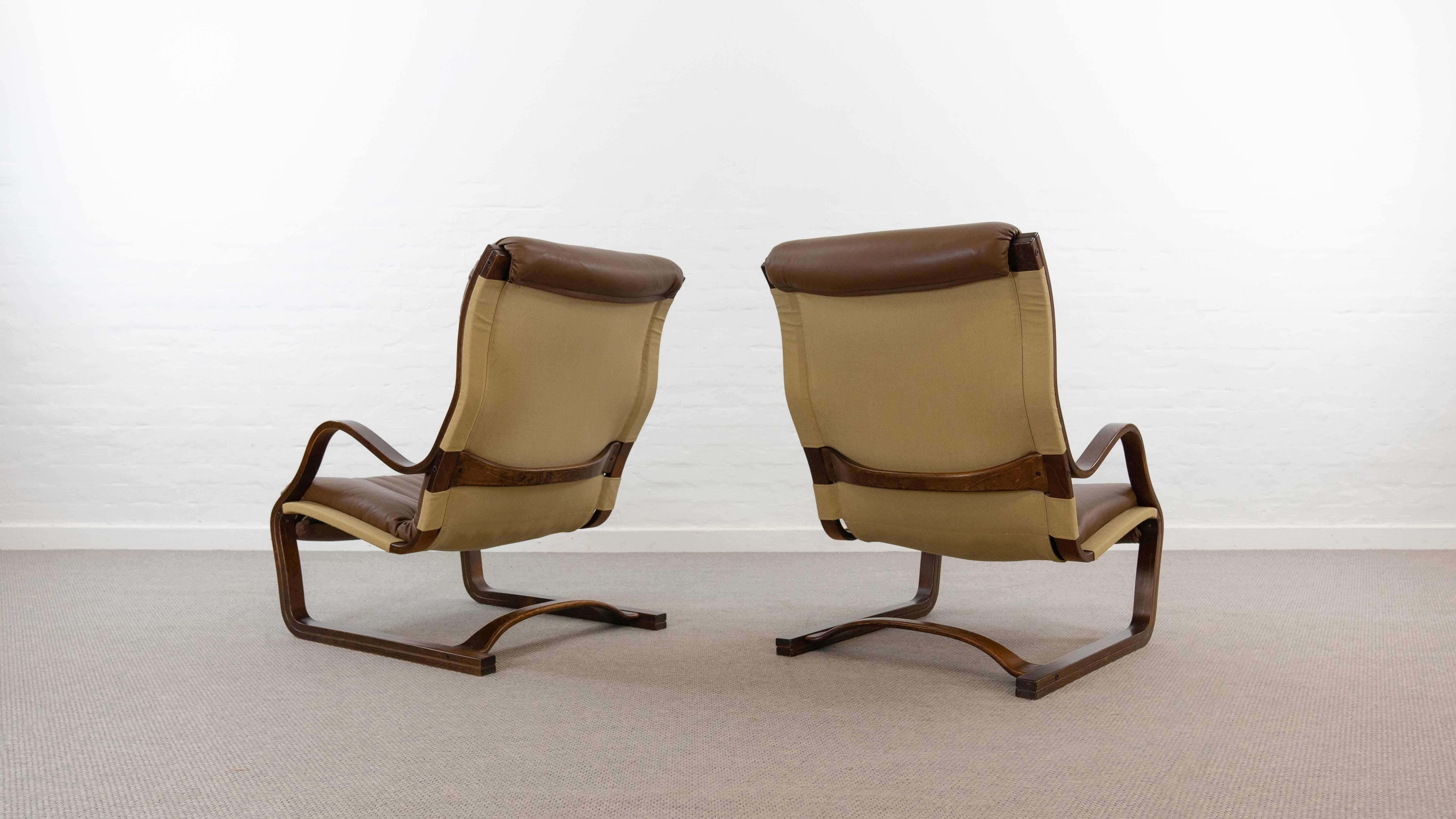 Leather Set of 2 KOIVUTARU Easy Chairs by Esko Pajamies for ASKO in brown leather For Sale